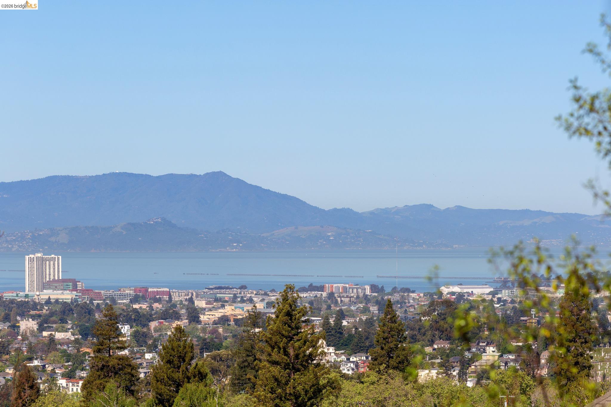 Detail Gallery Image 22 of 60 For 316 Pacific Ave, Piedmont,  CA 94611 - 4 Beds | 2/2 Baths