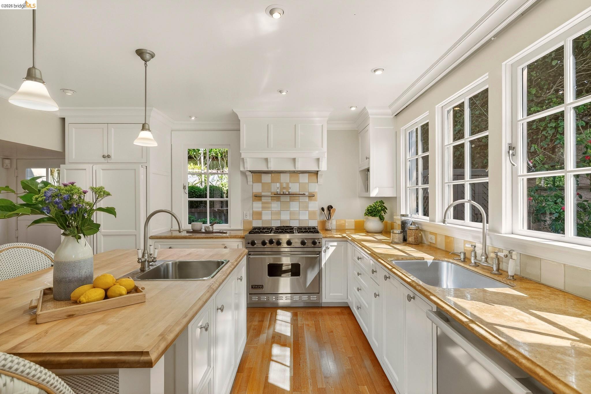 Detail Gallery Image 29 of 60 For 316 Pacific Ave, Piedmont,  CA 94611 - 4 Beds | 2/2 Baths