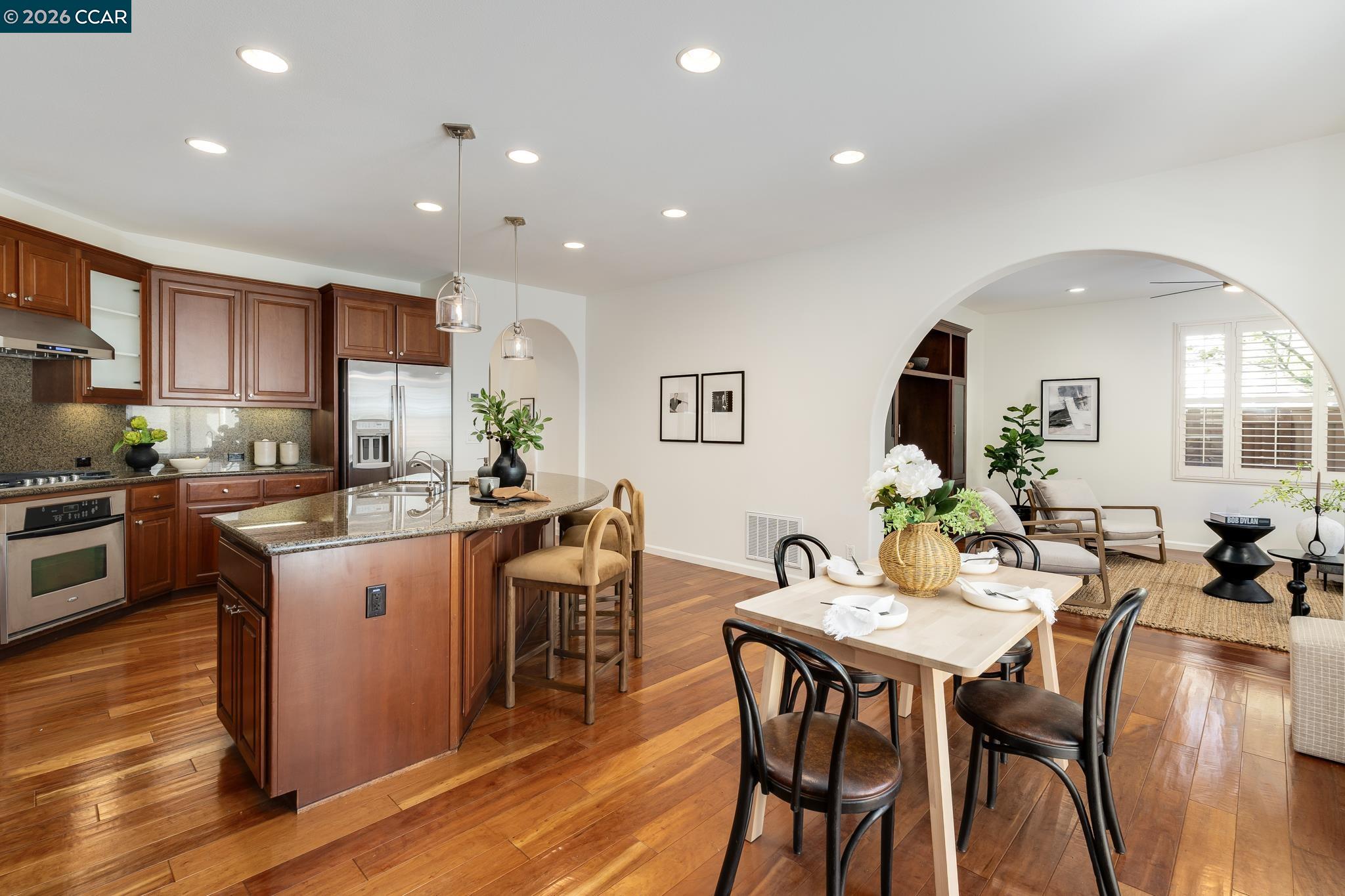 Detail Gallery Image 11 of 44 For 2359 Magnolia Bridge Dr, San Ramon,  CA 94582 - 5 Beds | 4 Baths