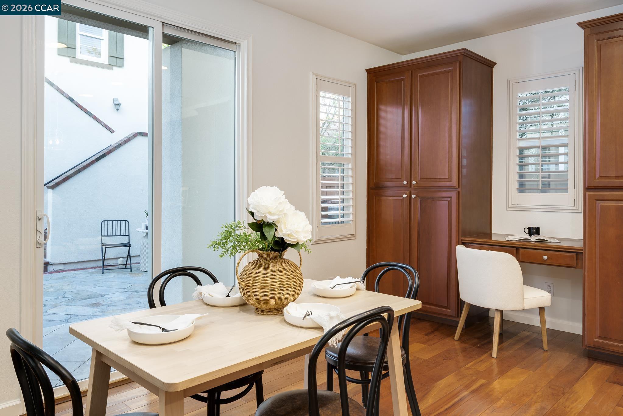 Detail Gallery Image 12 of 44 For 2359 Magnolia Bridge Dr, San Ramon,  CA 94582 - 5 Beds | 4 Baths