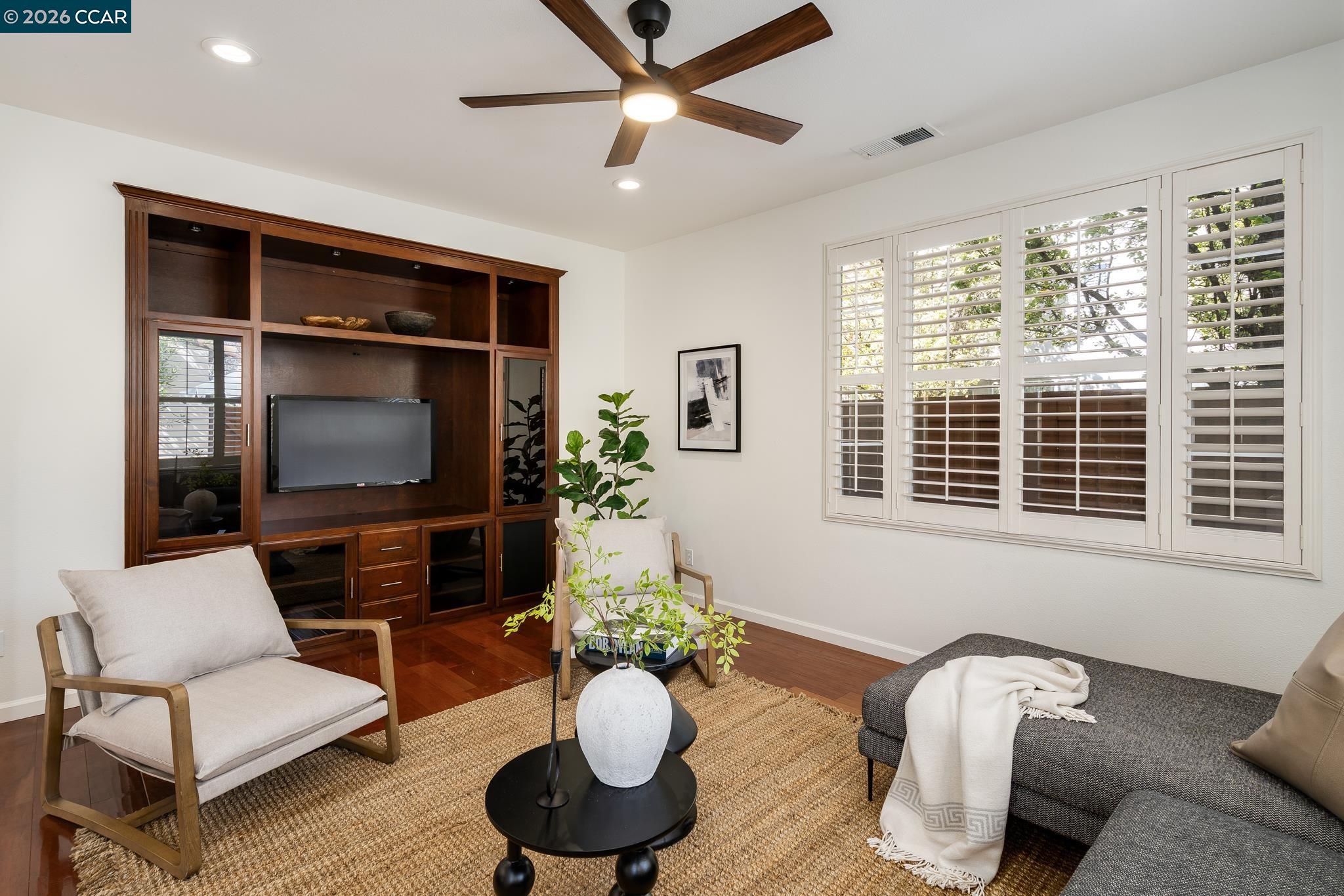 Detail Gallery Image 15 of 44 For 2359 Magnolia Bridge Dr, San Ramon,  CA 94582 - 5 Beds | 4 Baths