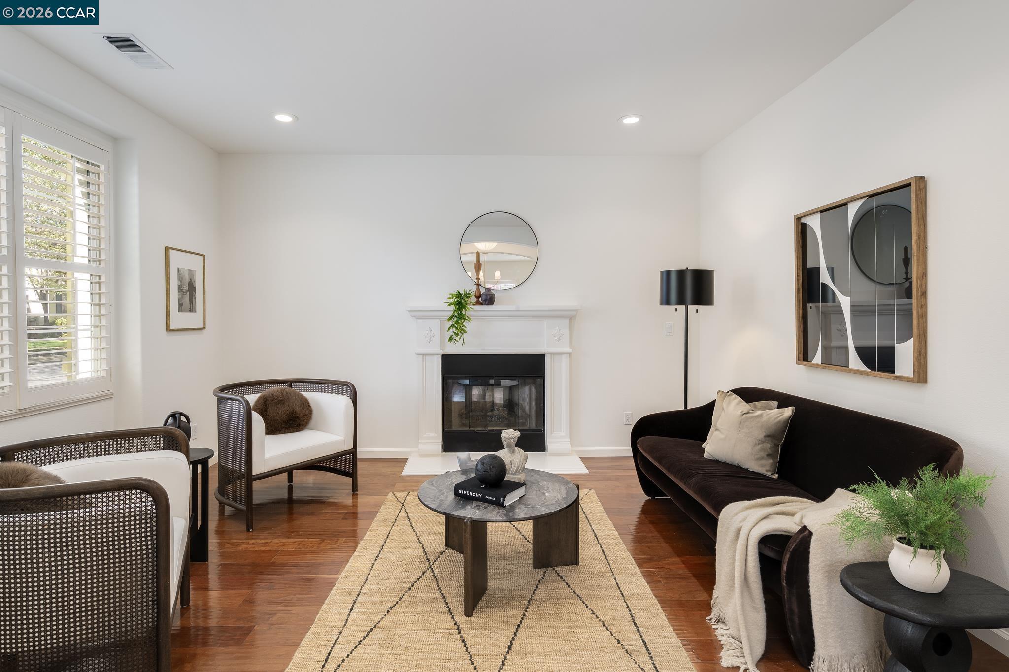 Detail Gallery Image 3 of 44 For 2359 Magnolia Bridge Dr, San Ramon,  CA 94582 - 5 Beds | 4 Baths