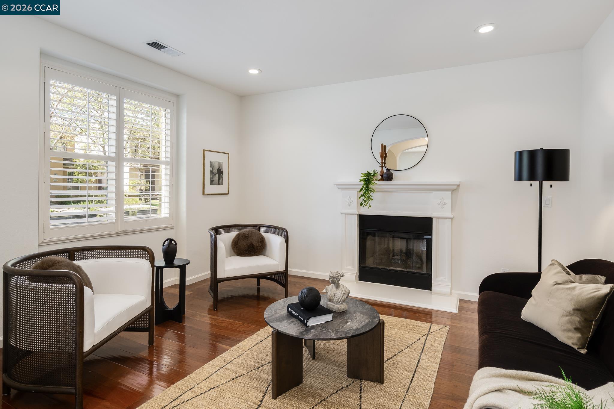 Detail Gallery Image 4 of 44 For 2359 Magnolia Bridge Dr, San Ramon,  CA 94582 - 5 Beds | 4 Baths