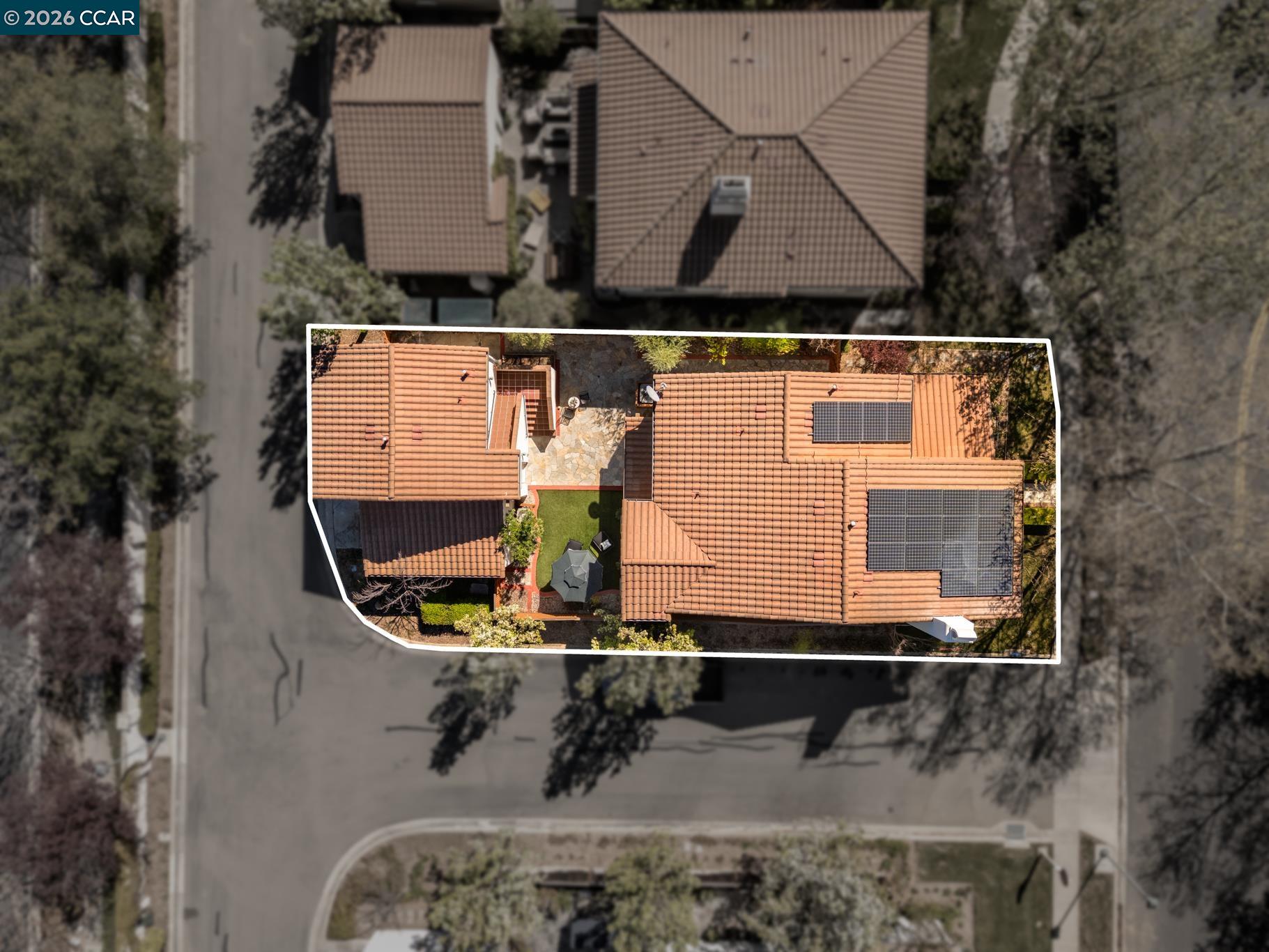 Detail Gallery Image 39 of 44 For 2359 Magnolia Bridge Dr, San Ramon,  CA 94582 - 5 Beds | 4 Baths