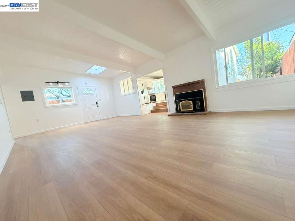 Detail Gallery Image 15 of 50 For 5212 Creely Ave, Richmond,  CA 94804 - 3 Beds | 2/1 Baths