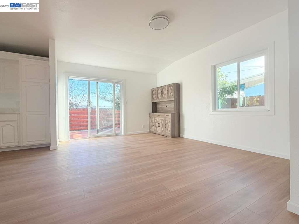 Detail Gallery Image 21 of 50 For 5212 Creely Ave, Richmond,  CA 94804 - 3 Beds | 2/1 Baths