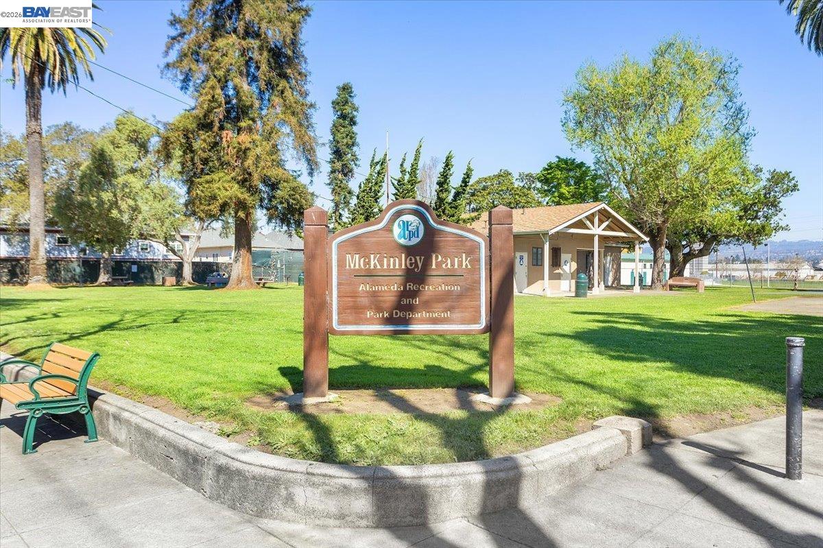 Detail Gallery Image 48 of 53 For 1848 Walnut St., Alameda,  CA 94501 - 4 Beds | 2 Baths