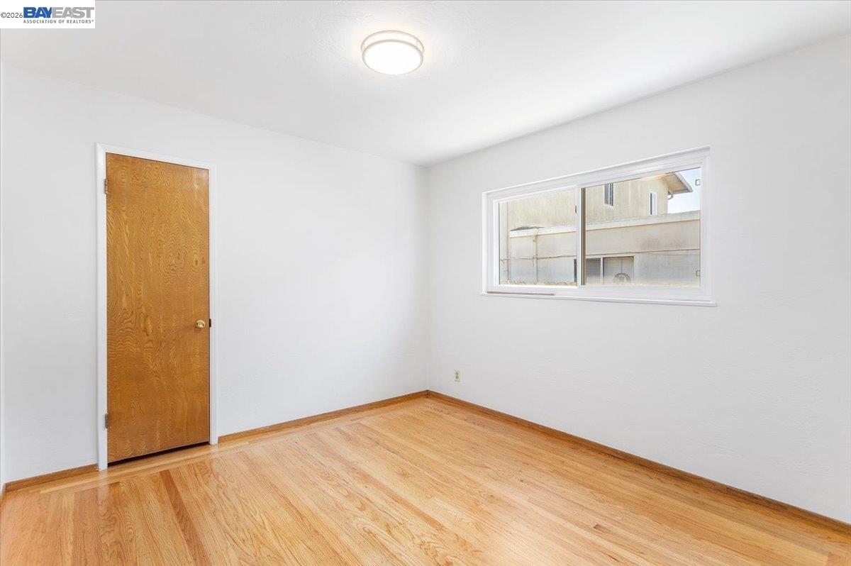 Detail Gallery Image 7 of 53 For 1848 Walnut St., Alameda,  CA 94501 - 4 Beds | 2 Baths