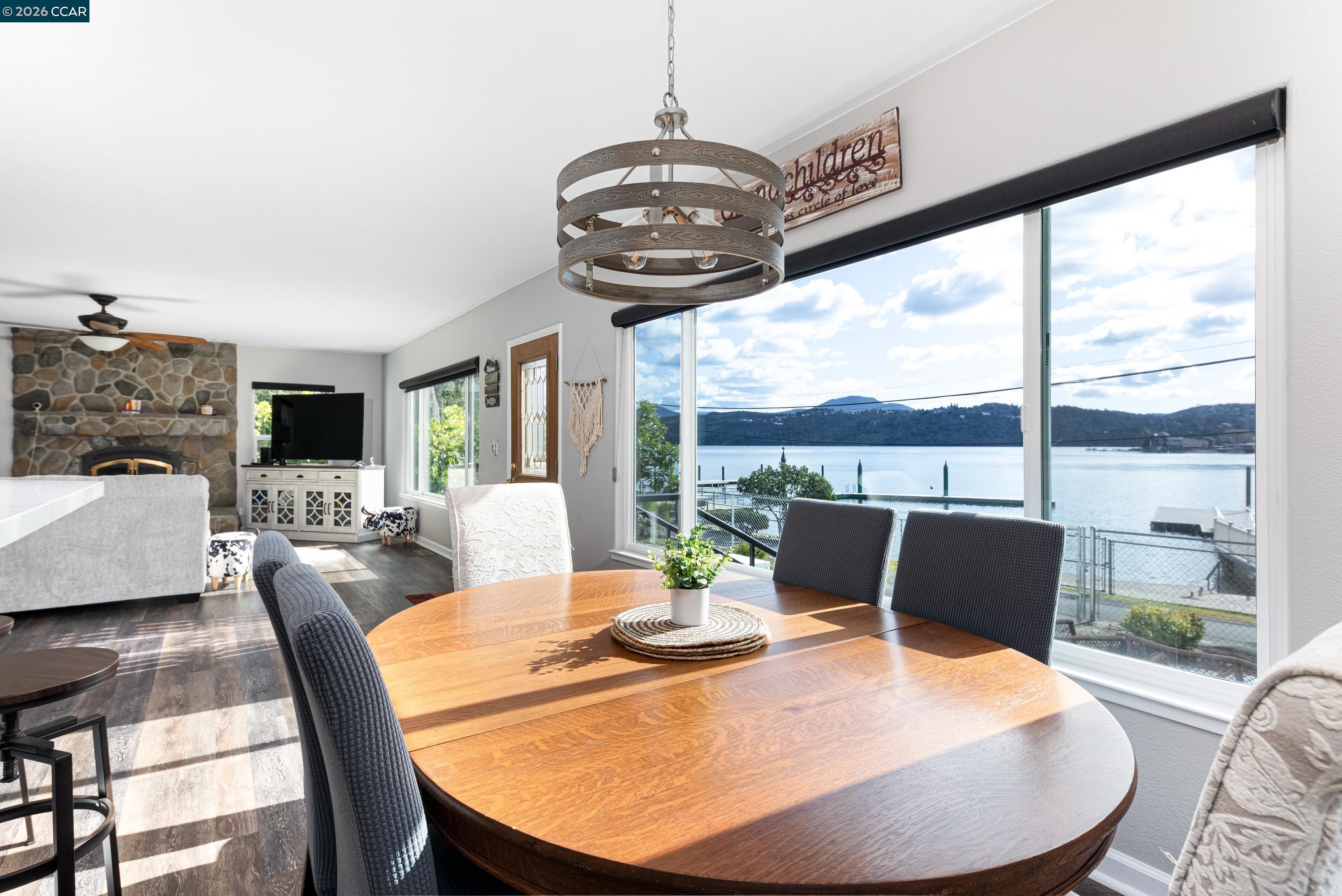 Detail Gallery Image 17 of 45 For 3950 Oakmont Drive, Clearlake,  CA 95422 - 5 Beds | 4 Baths