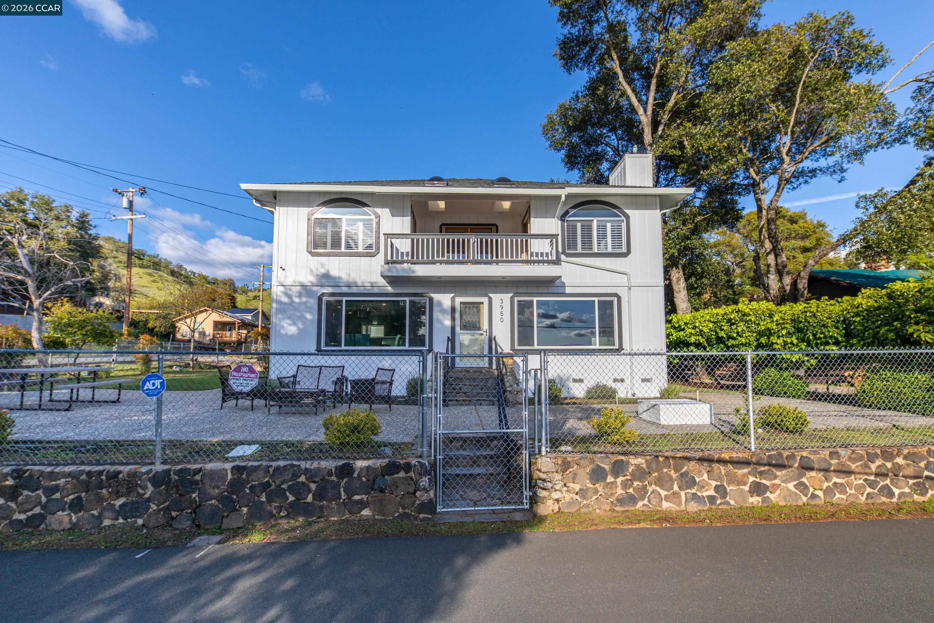 Detail Gallery Image 10 of 45 For 3950 Oakmont Drive, Clearlake,  CA 95422 - 5 Beds | 4 Baths