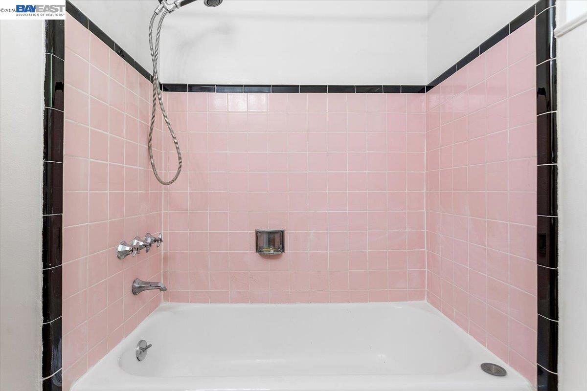 Detail Gallery Image 32 of 53 For 1848 Walnut St., Alameda,  CA 94501 - – Beds | – Baths