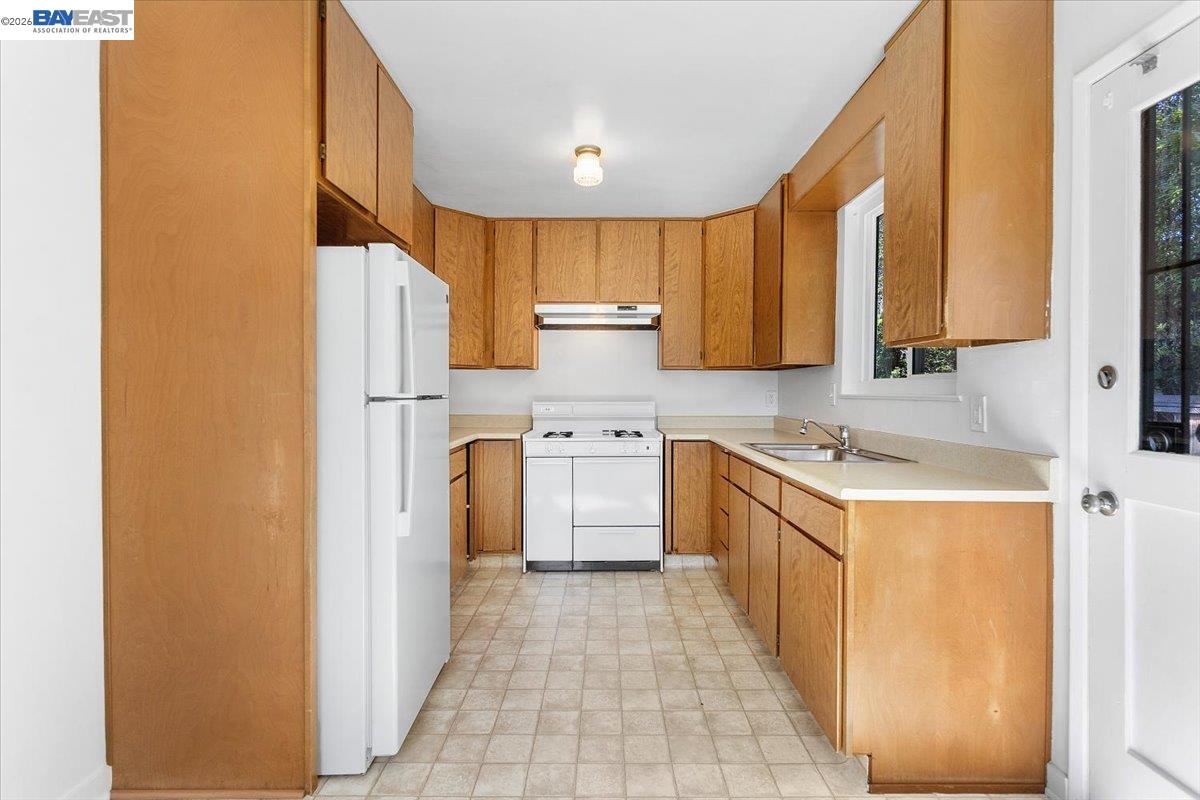 Detail Gallery Image 38 of 53 For 1848 Walnut St., Alameda,  CA 94501 - – Beds | – Baths