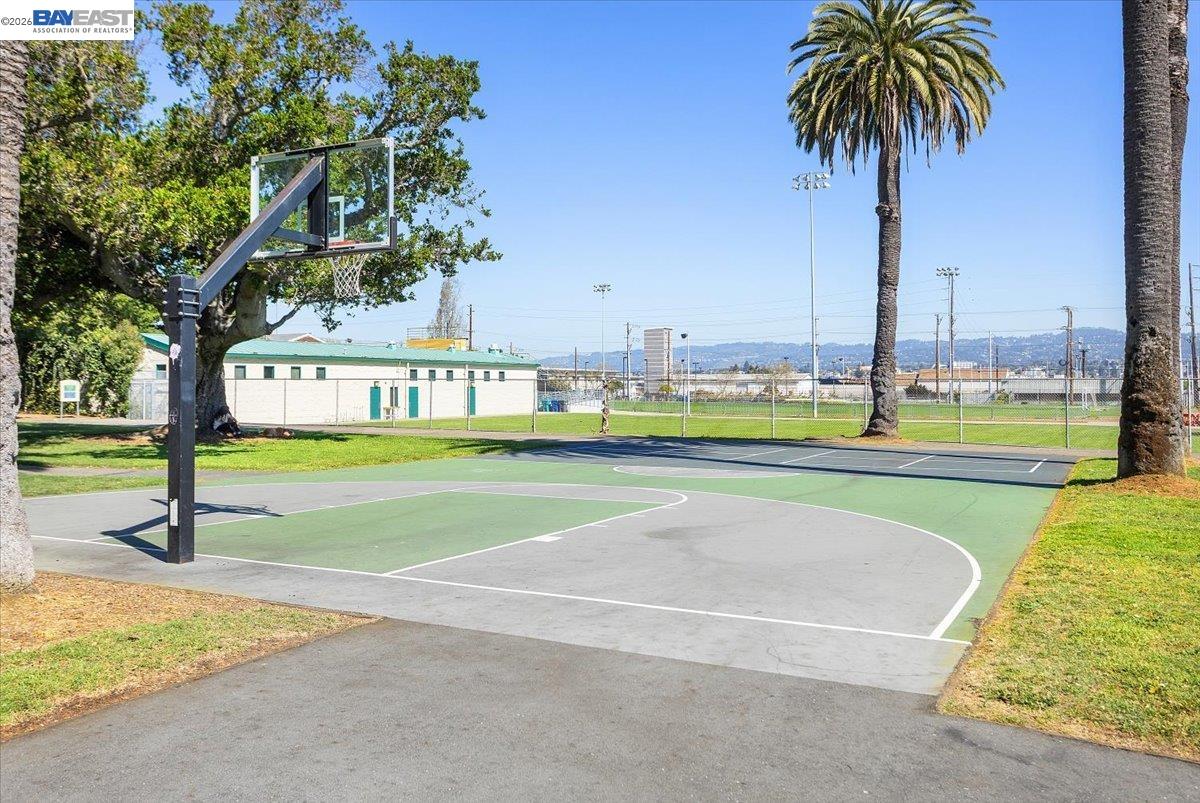 Detail Gallery Image 51 of 53 For 1848 Walnut St., Alameda,  CA 94501 - – Beds | – Baths