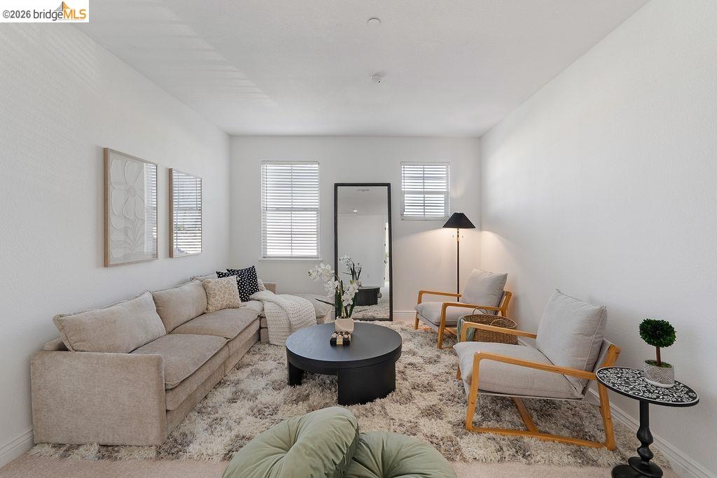 Detail Gallery Image 12 of 35 For 87 Greystone Pl, Pittsburg,  CA 94565 - 5 Beds | 3/1 Baths