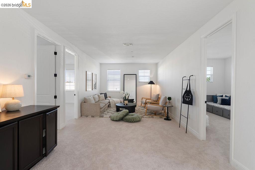 Detail Gallery Image 13 of 35 For 87 Greystone Pl, Pittsburg,  CA 94565 - 5 Beds | 3/1 Baths