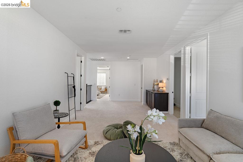 Detail Gallery Image 14 of 35 For 87 Greystone Pl, Pittsburg,  CA 94565 - 5 Beds | 3/1 Baths