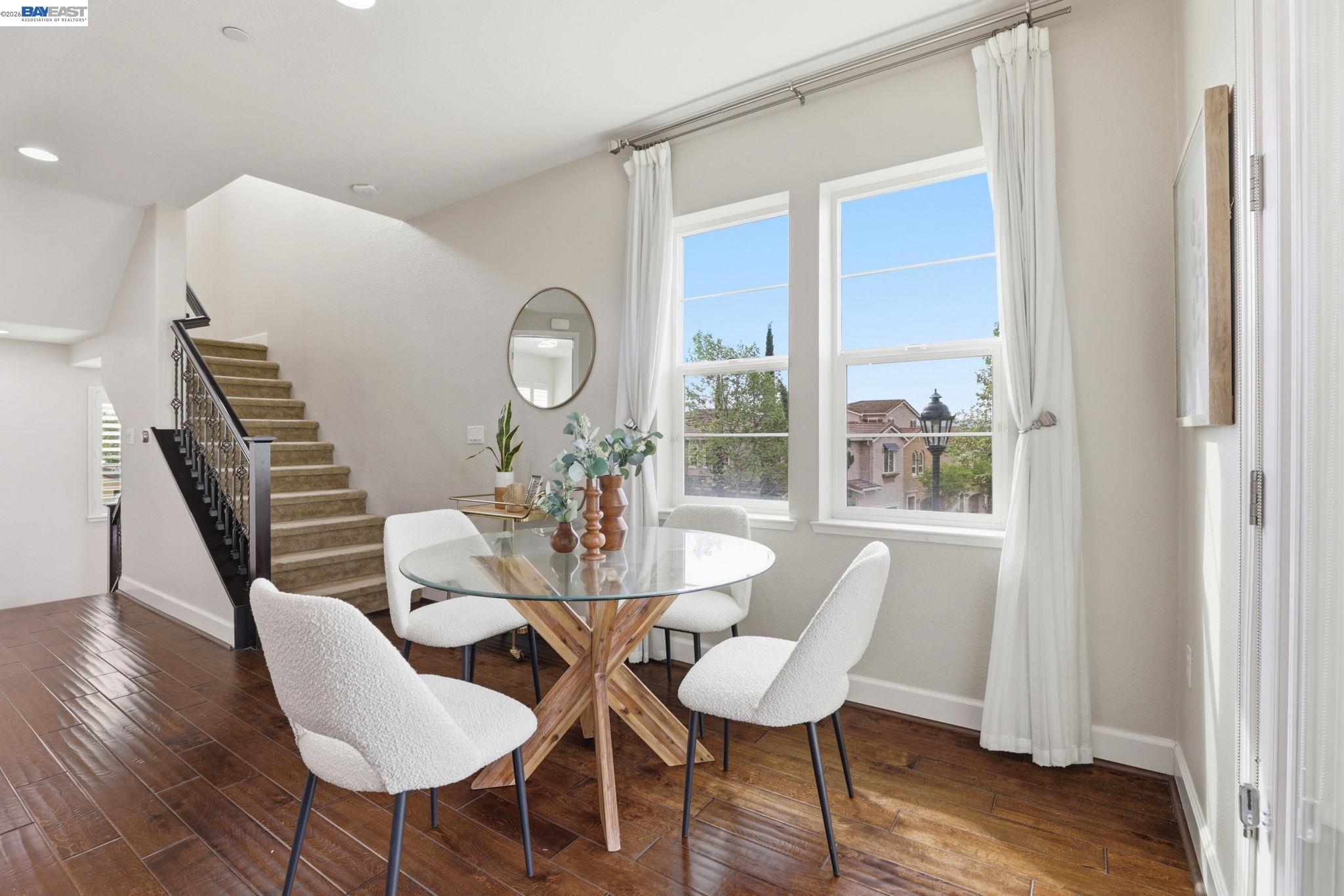 Detail Gallery Image 14 of 44 For 3398 Araldi Ln, Dublin,  CA 94568 - 3 Beds | 3/1 Baths