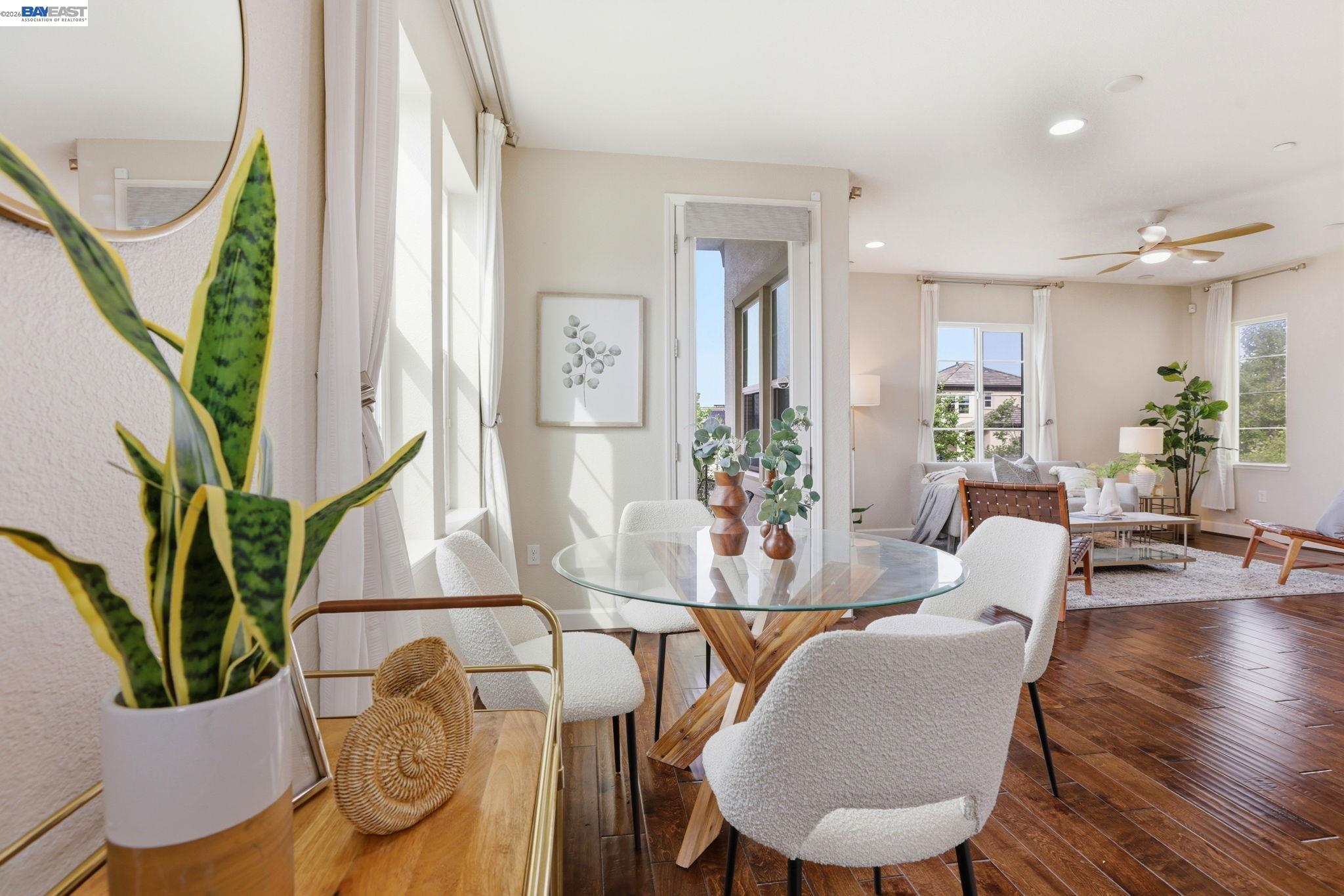 Detail Gallery Image 15 of 44 For 3398 Araldi Ln, Dublin,  CA 94568 - 3 Beds | 3/1 Baths