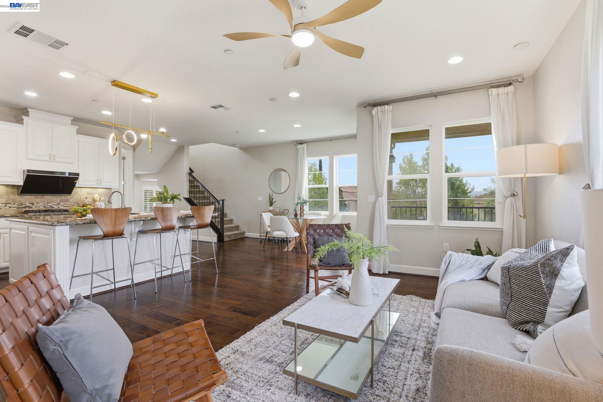 Detail Gallery Image 10 of 44 For 3398 Araldi Ln, Dublin,  CA 94568 - 3 Beds | 3/1 Baths