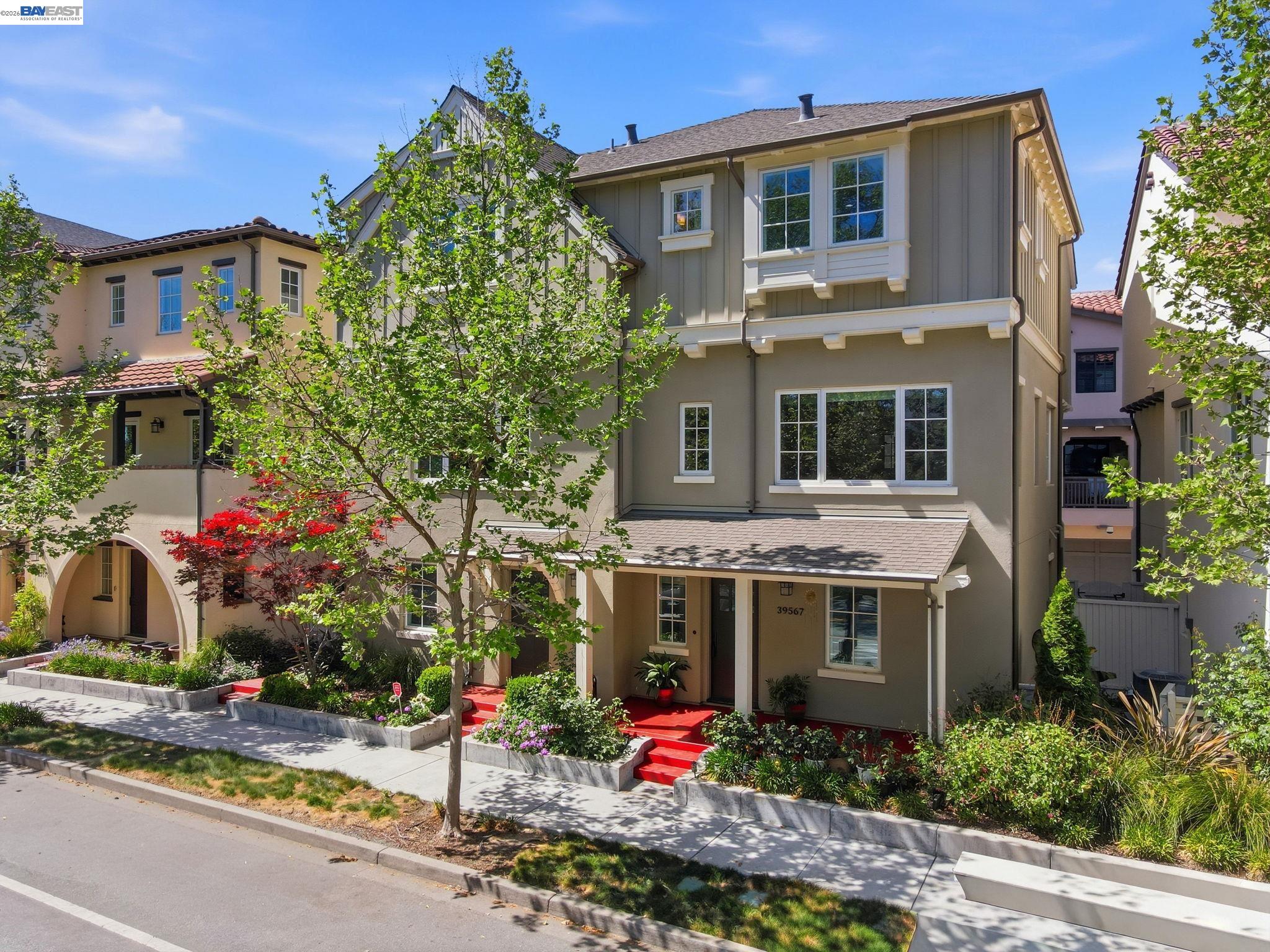 Detail Gallery Image 2 of 34 For 39567 Stevenson Place, Fremont,  CA 94539 - 4 Beds | 3/1 Baths