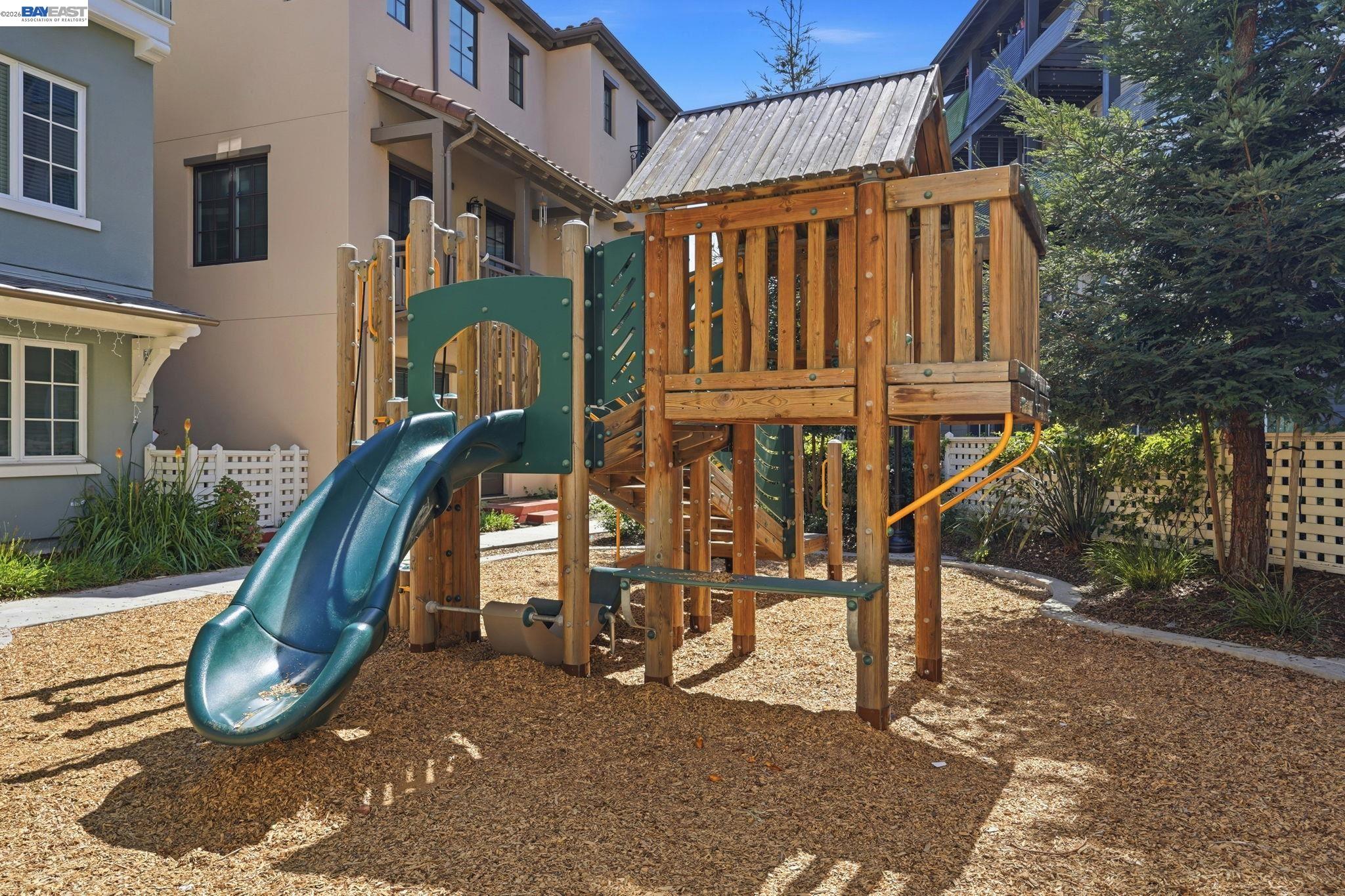 Detail Gallery Image 27 of 34 For 39567 Stevenson Place, Fremont,  CA 94539 - 4 Beds | 3/1 Baths