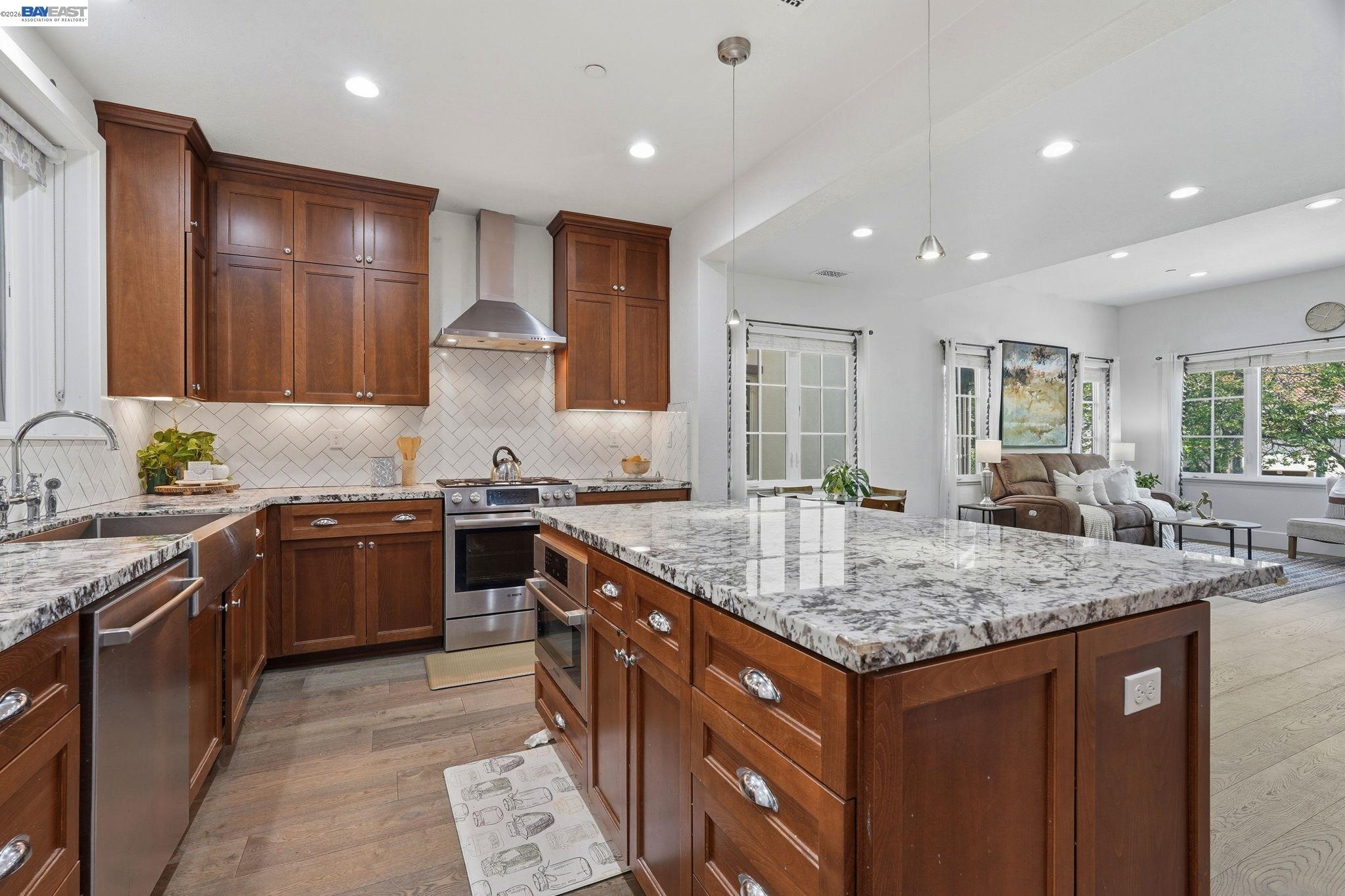 Detail Gallery Image 7 of 34 For 39567 Stevenson Place, Fremont,  CA 94539 - 4 Beds | 3/1 Baths