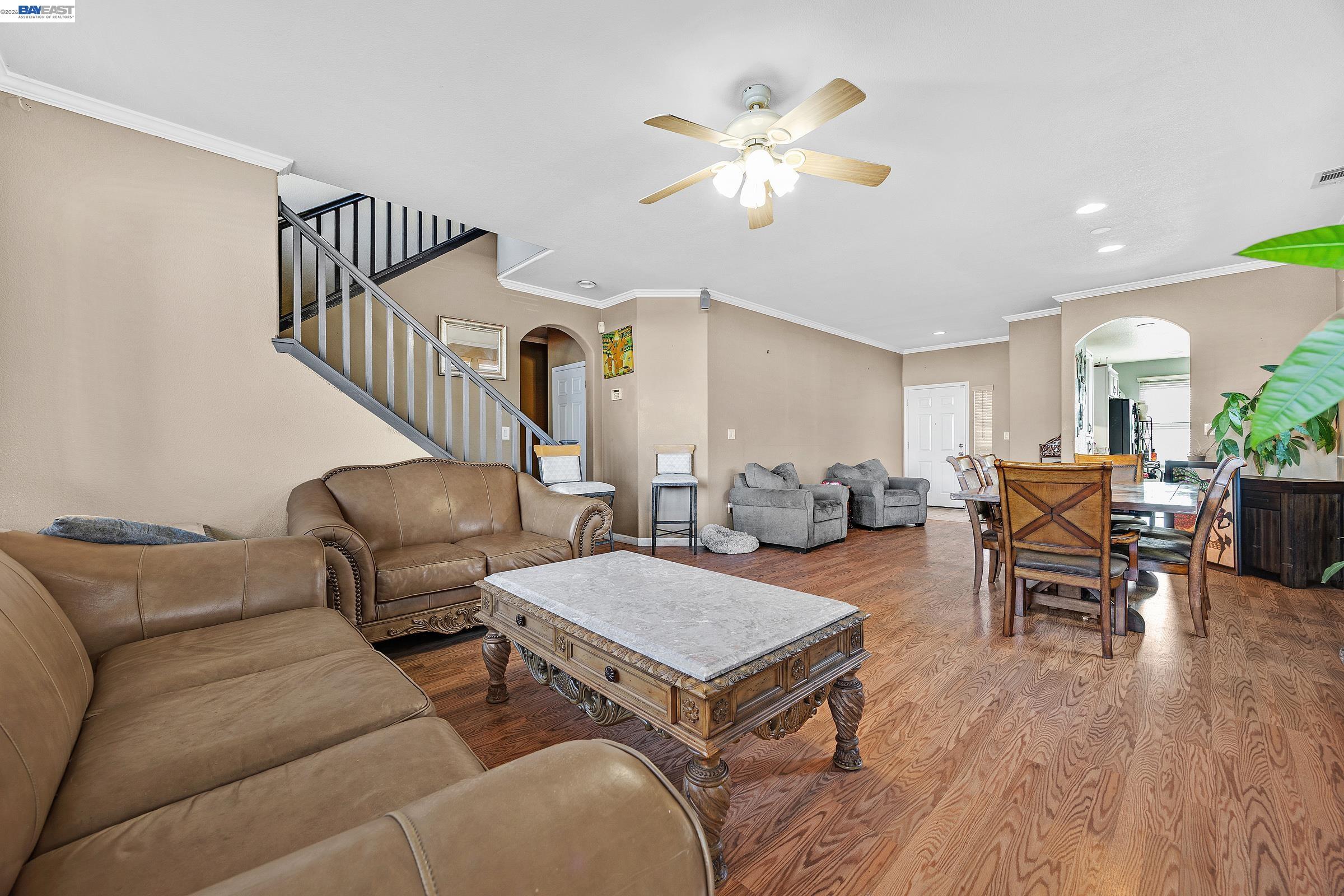 Detail Gallery Image 4 of 6 For 11 Fallen Leaf Ct, Rodeo,  CA 94572 - 4 Beds | 3 Baths