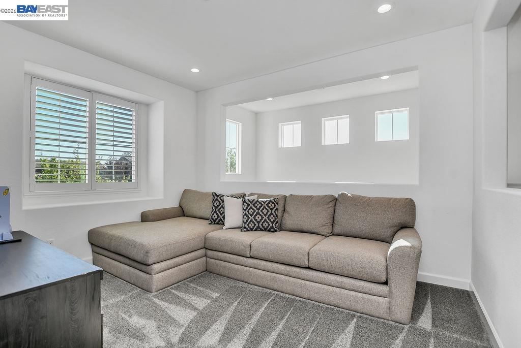 Detail Gallery Image 22 of 49 For 733 Jennifer St, Brentwood,  CA 94513 - 4 Beds | 3/1 Baths