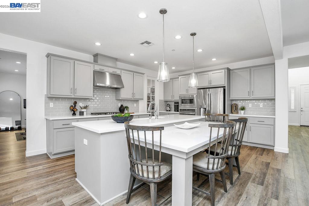 Detail Gallery Image 9 of 49 For 733 Jennifer St, Brentwood,  CA 94513 - 4 Beds | 3/1 Baths