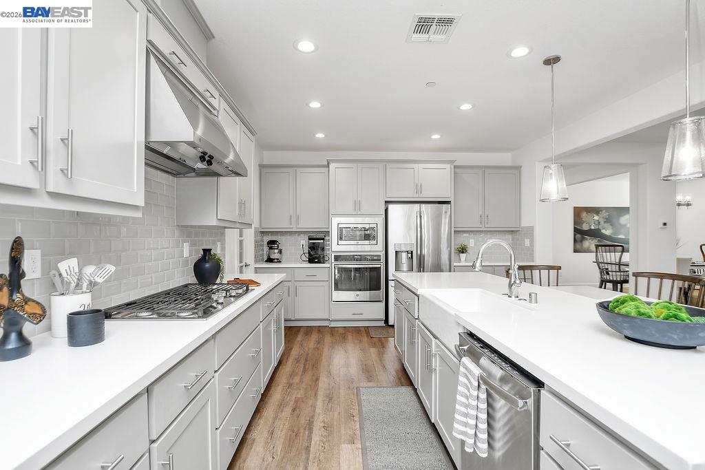 Detail Gallery Image 10 of 49 For 733 Jennifer St, Brentwood,  CA 94513 - 4 Beds | 3/1 Baths