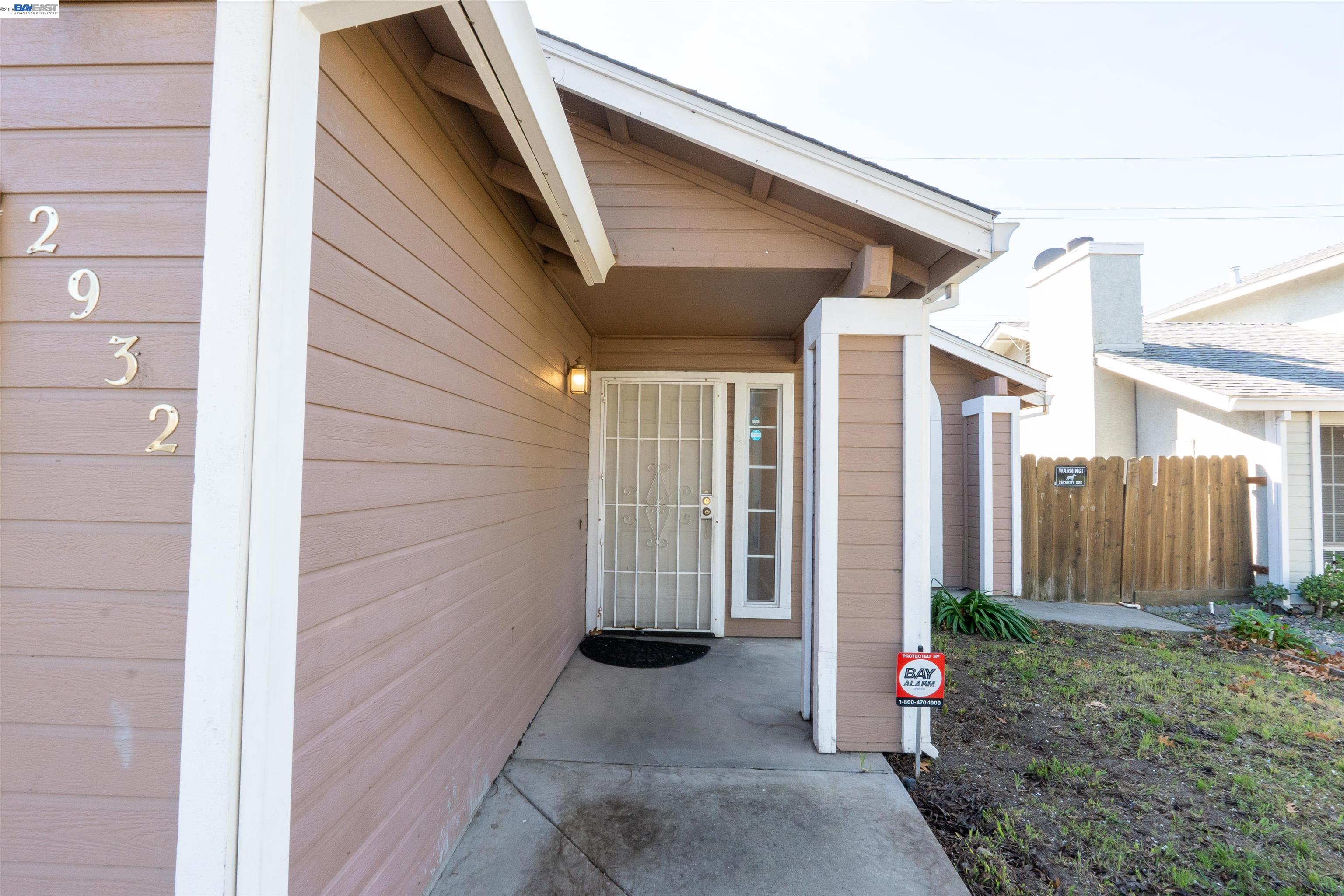 Detail Gallery Image 1 of 39 For 2932 Alcott Ct, Modesto,  CA 95355 - 4 Beds | 2 Baths