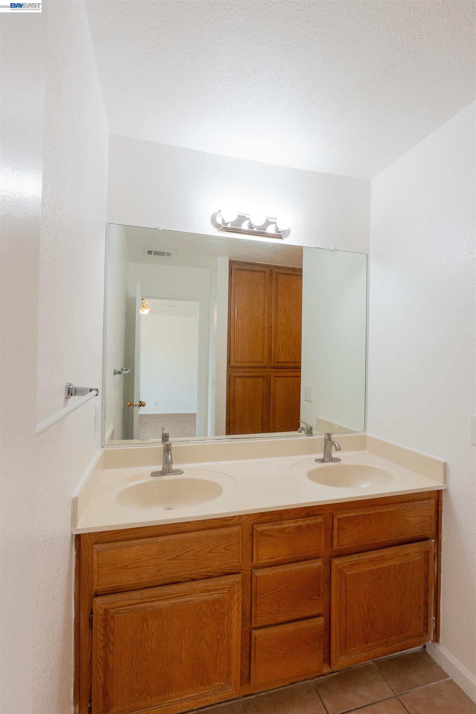 Detail Gallery Image 15 of 39 For 2932 Alcott Ct, Modesto,  CA 95355 - 4 Beds | 2 Baths