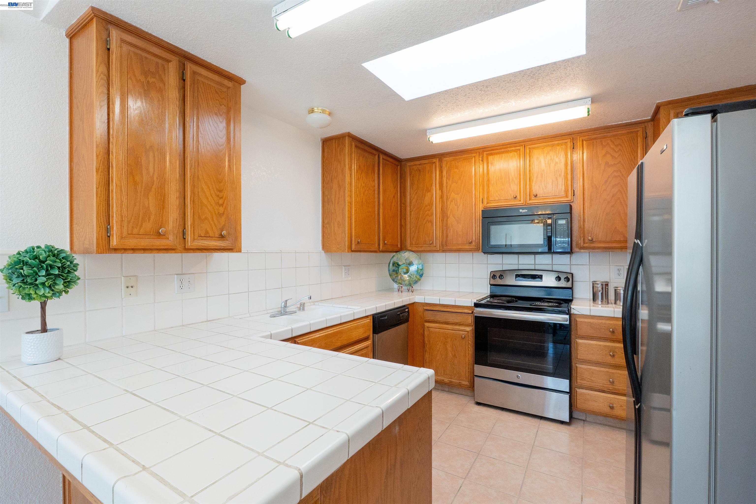 Detail Gallery Image 31 of 39 For 2932 Alcott Ct, Modesto,  CA 95355 - 4 Beds | 2 Baths