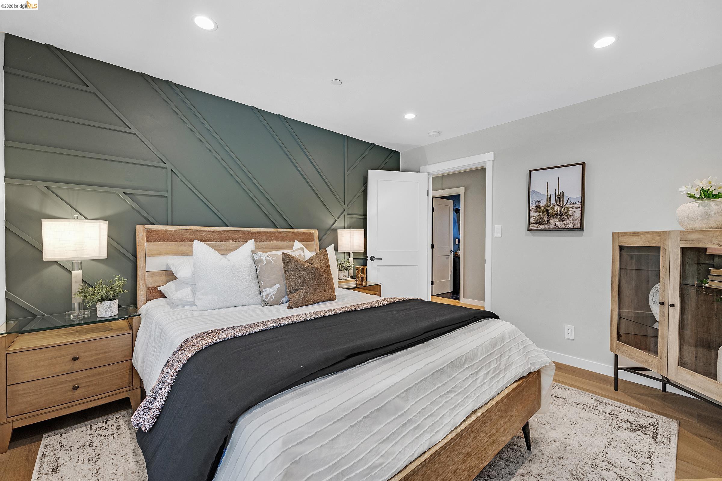 Detail Gallery Image 22 of 33 For 1424 Sunnyslope Ave, Belmont,  CA 94002 - 4 Beds | 2 Baths