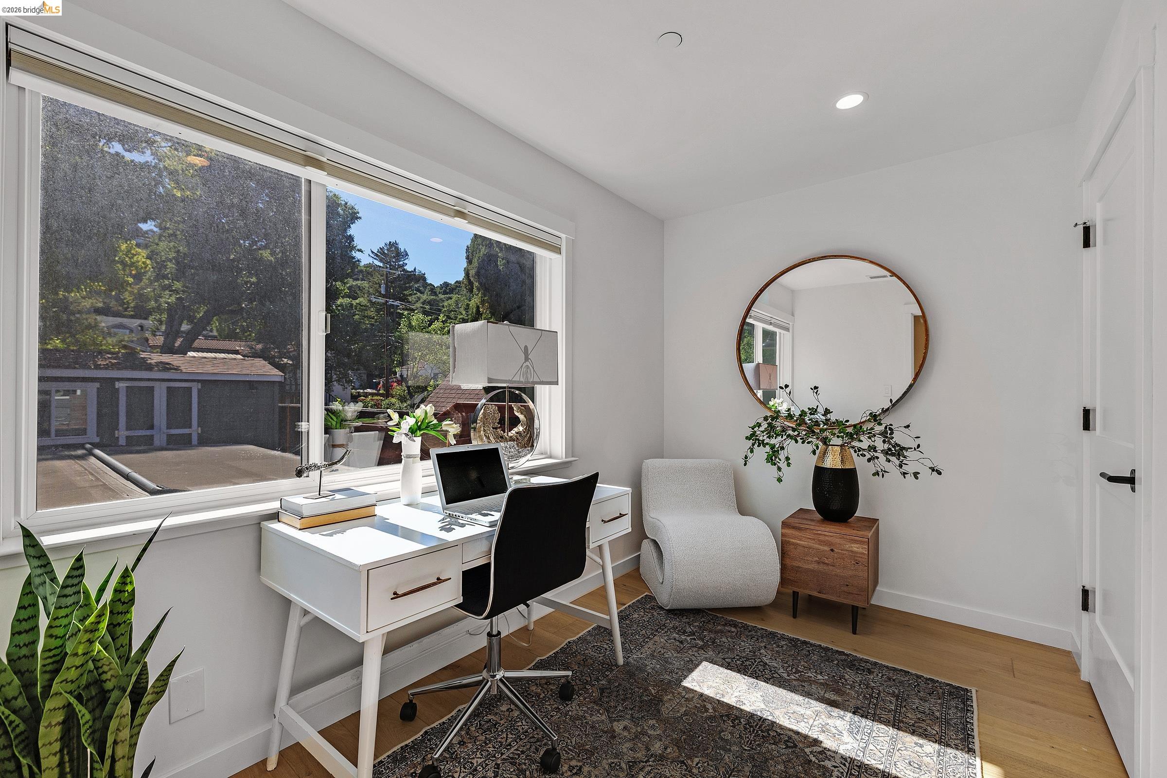 Detail Gallery Image 26 of 33 For 1424 Sunnyslope Ave, Belmont,  CA 94002 - 4 Beds | 2 Baths