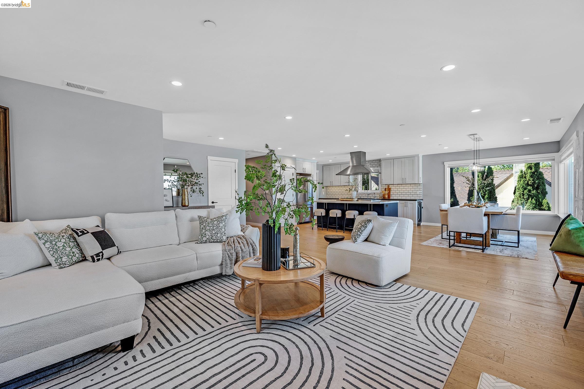 Detail Gallery Image 7 of 33 For 1424 Sunnyslope Ave, Belmont,  CA 94002 - 4 Beds | 2 Baths