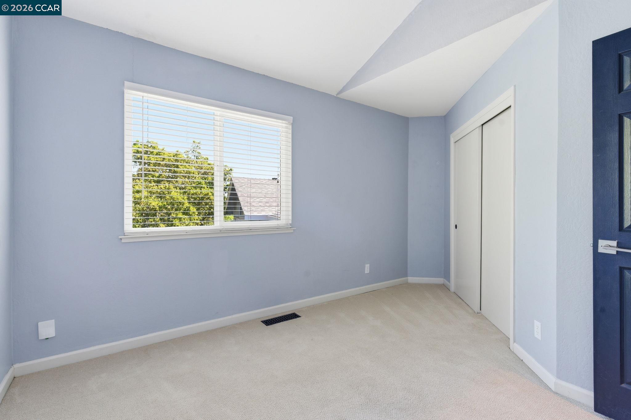 Detail Gallery Image 23 of 37 For 2280 N Crest Ave, Martinez,  CA 94553 - 3 Beds | 2 Baths