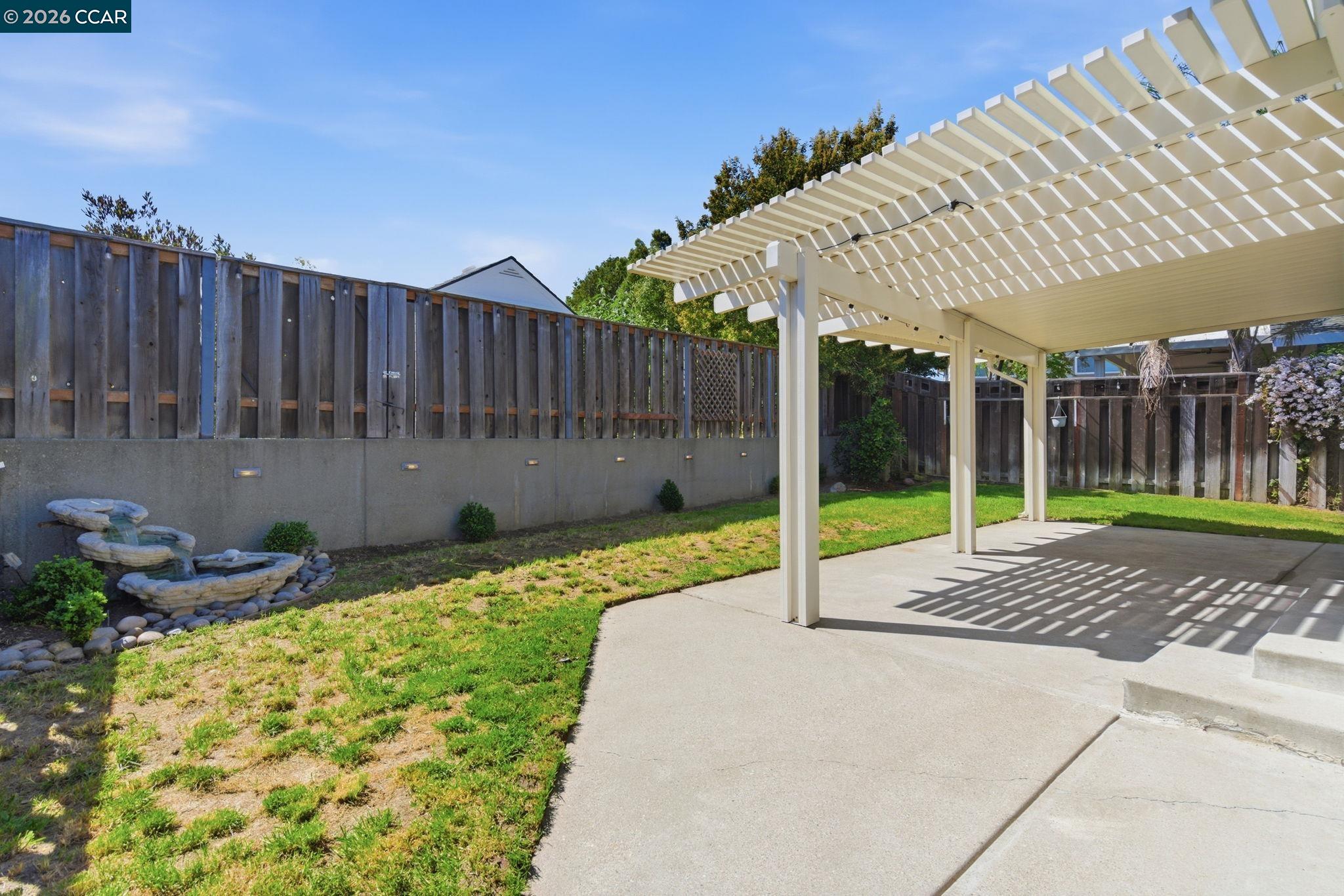 Detail Gallery Image 31 of 37 For 2280 N Crest Ave, Martinez,  CA 94553 - 3 Beds | 2 Baths