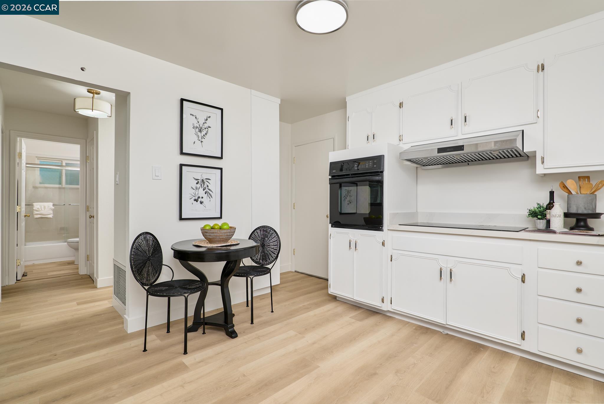 Detail Gallery Image 10 of 27 For 5520 Alaska Dr, Concord,  CA 94521 - 3 Beds | 2 Baths