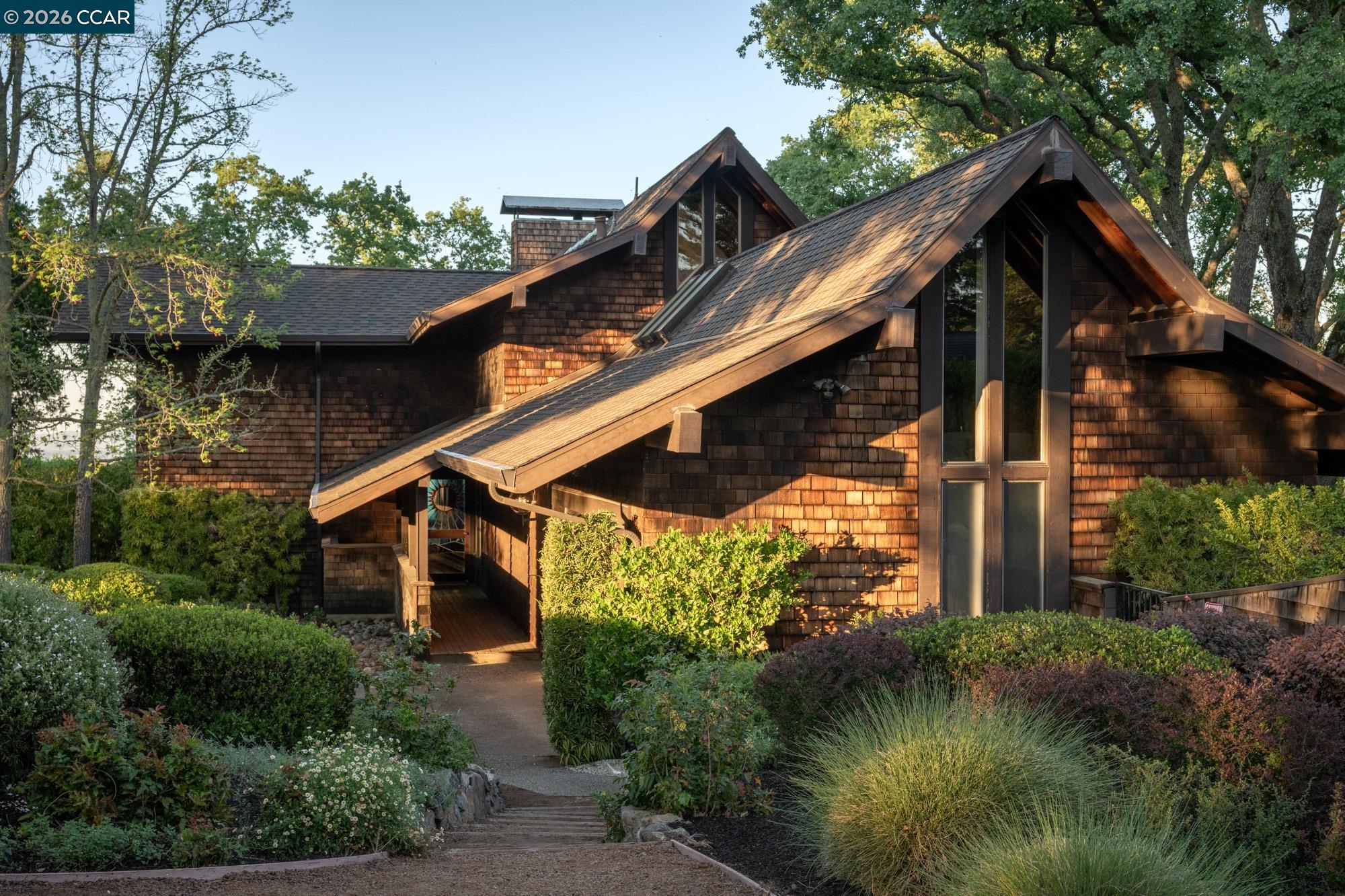 Detail Gallery Image 3 of 57 For 289 Castle Crest Rd, Alamo,  CA 94507 - 4 Beds | 3 Baths