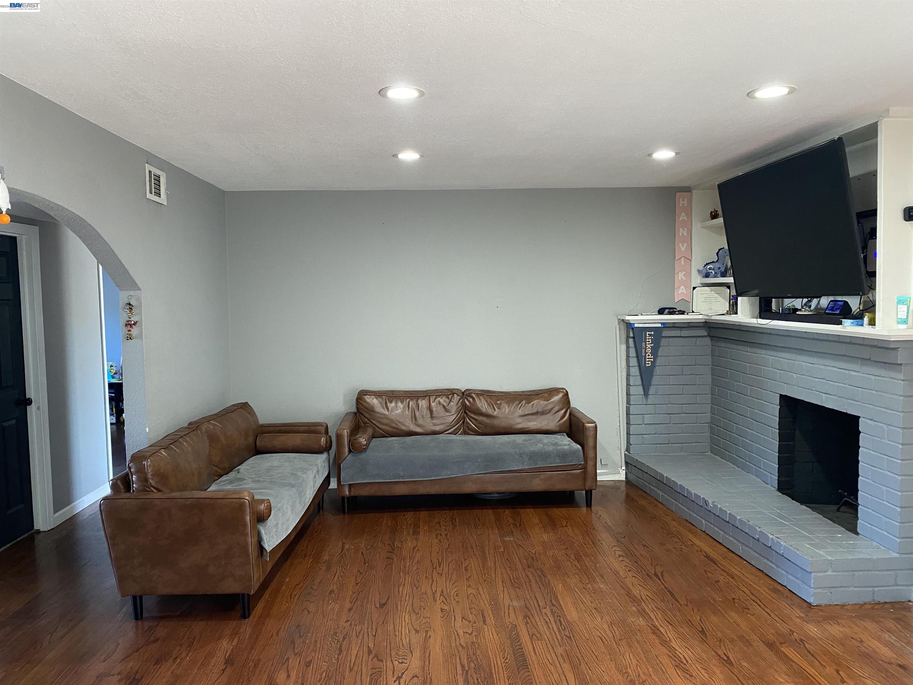 Detail Gallery Image 3 of 34 For 25 Casper St, Milpitas,  CA 95035 - 3 Beds | 2 Baths