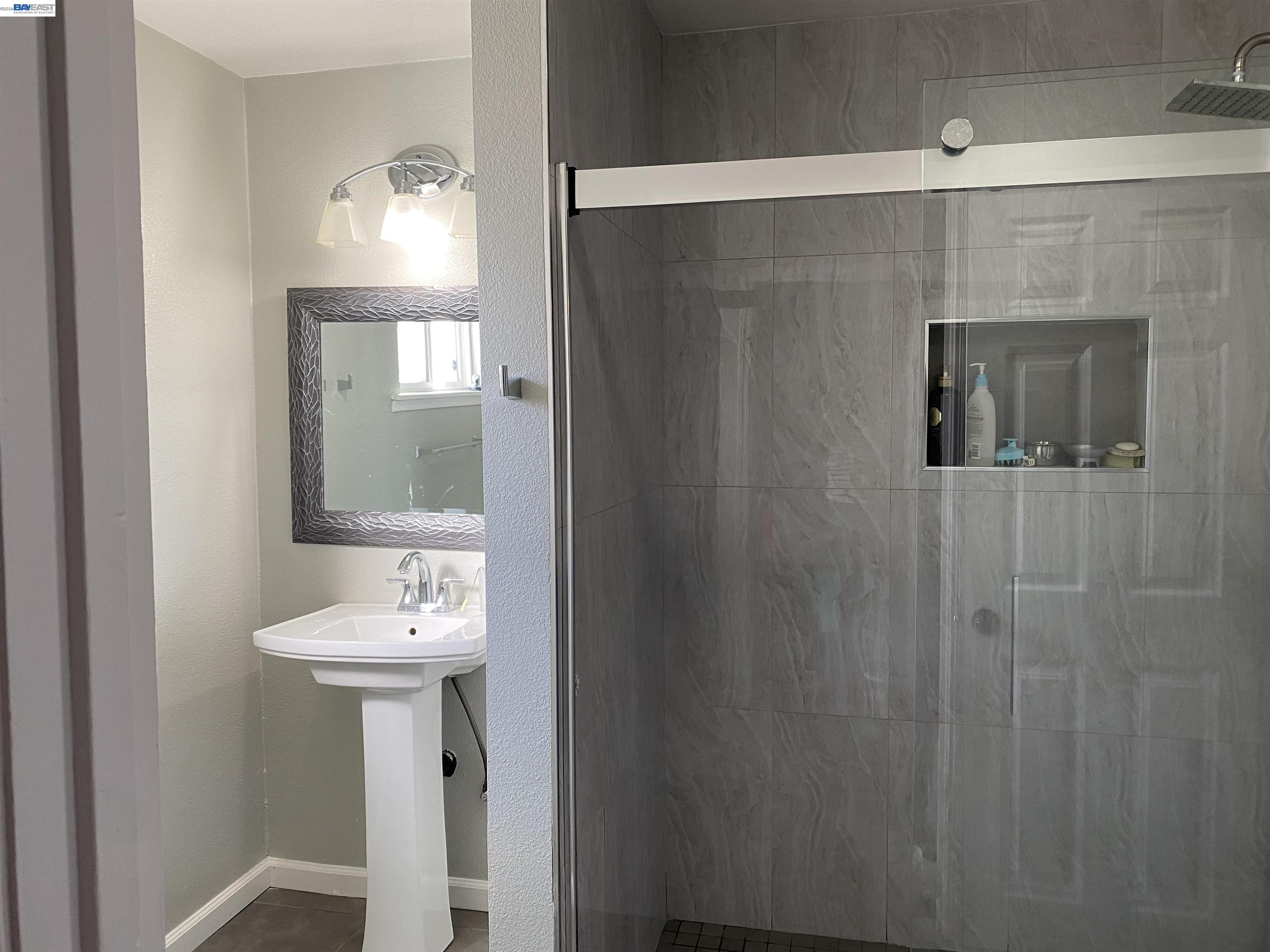 Detail Gallery Image 22 of 34 For 25 Casper St, Milpitas,  CA 95035 - 3 Beds | 2 Baths