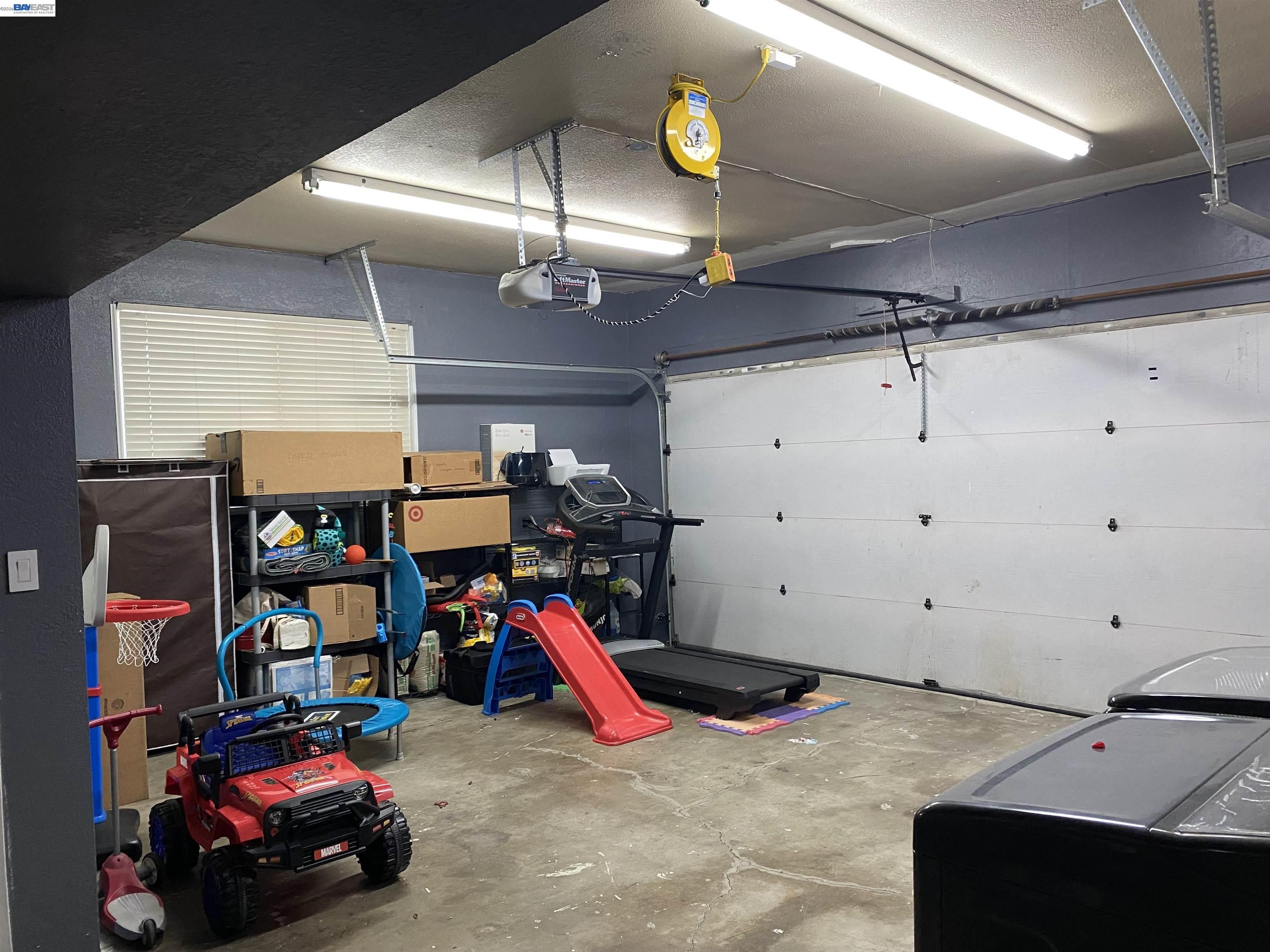 Detail Gallery Image 25 of 34 For 25 Casper St, Milpitas,  CA 95035 - 3 Beds | 2 Baths