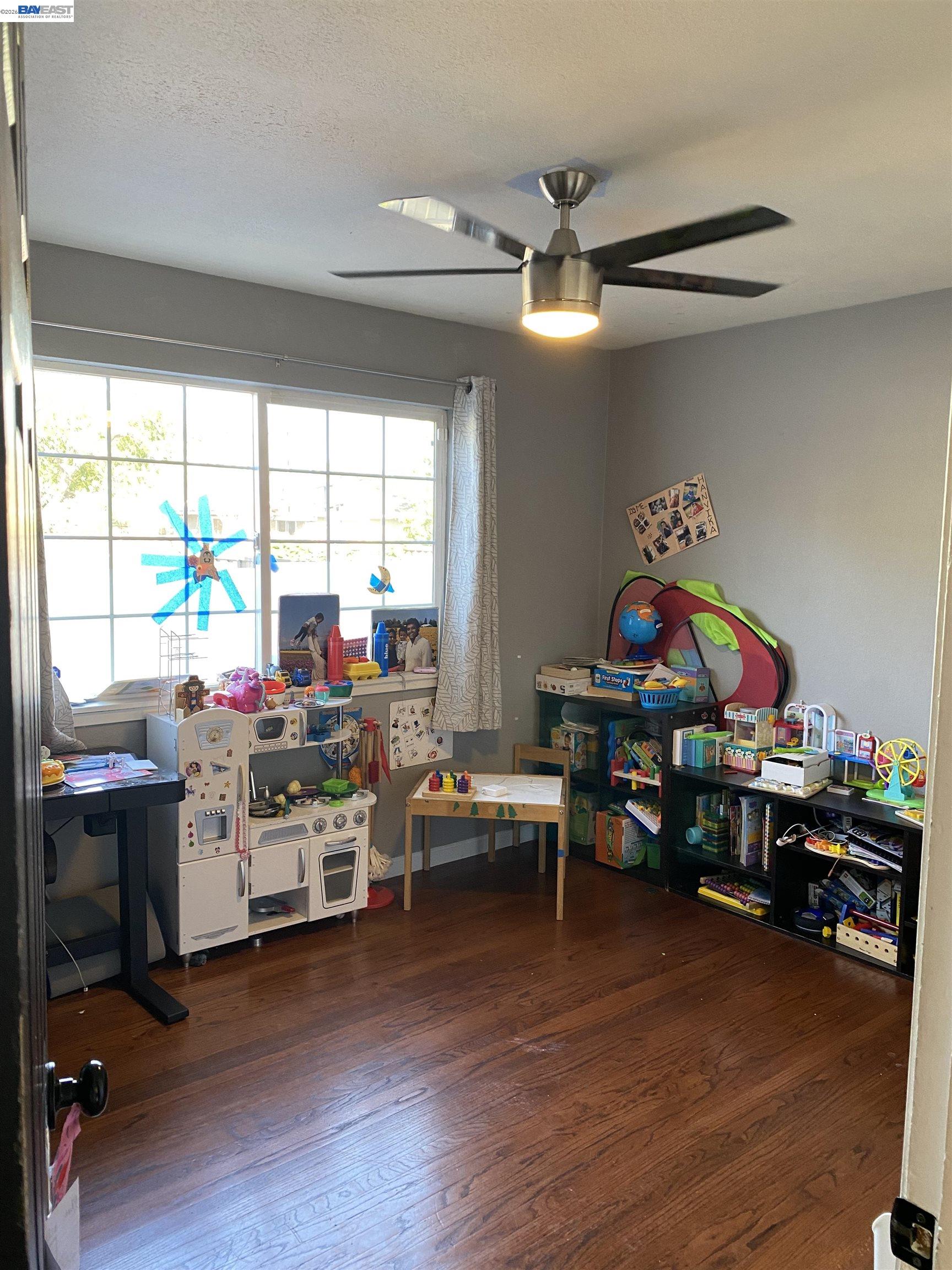 Detail Gallery Image 27 of 34 For 25 Casper St, Milpitas,  CA 95035 - 3 Beds | 2 Baths