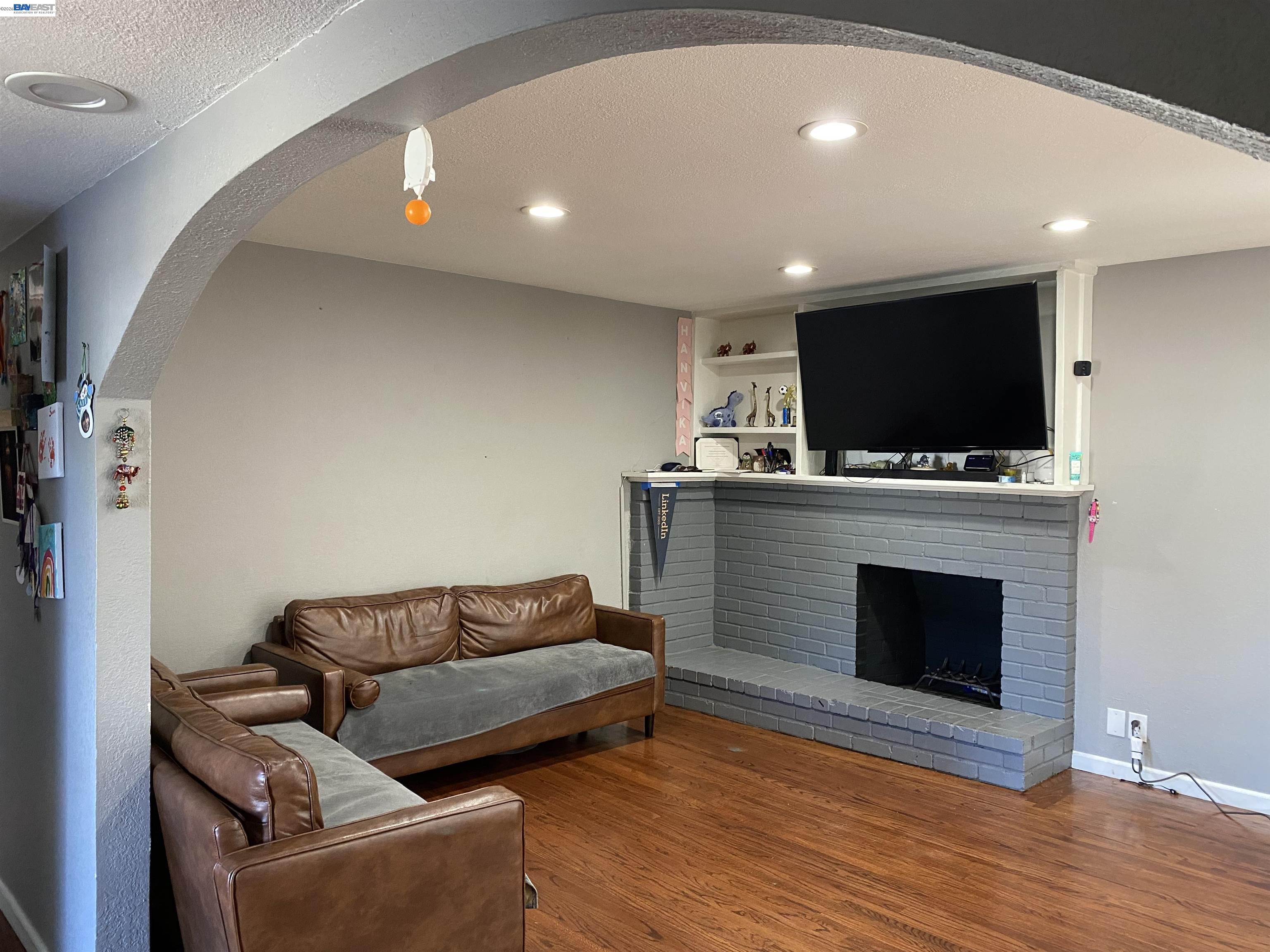 Detail Gallery Image 4 of 34 For 25 Casper St, Milpitas,  CA 95035 - 3 Beds | 2 Baths