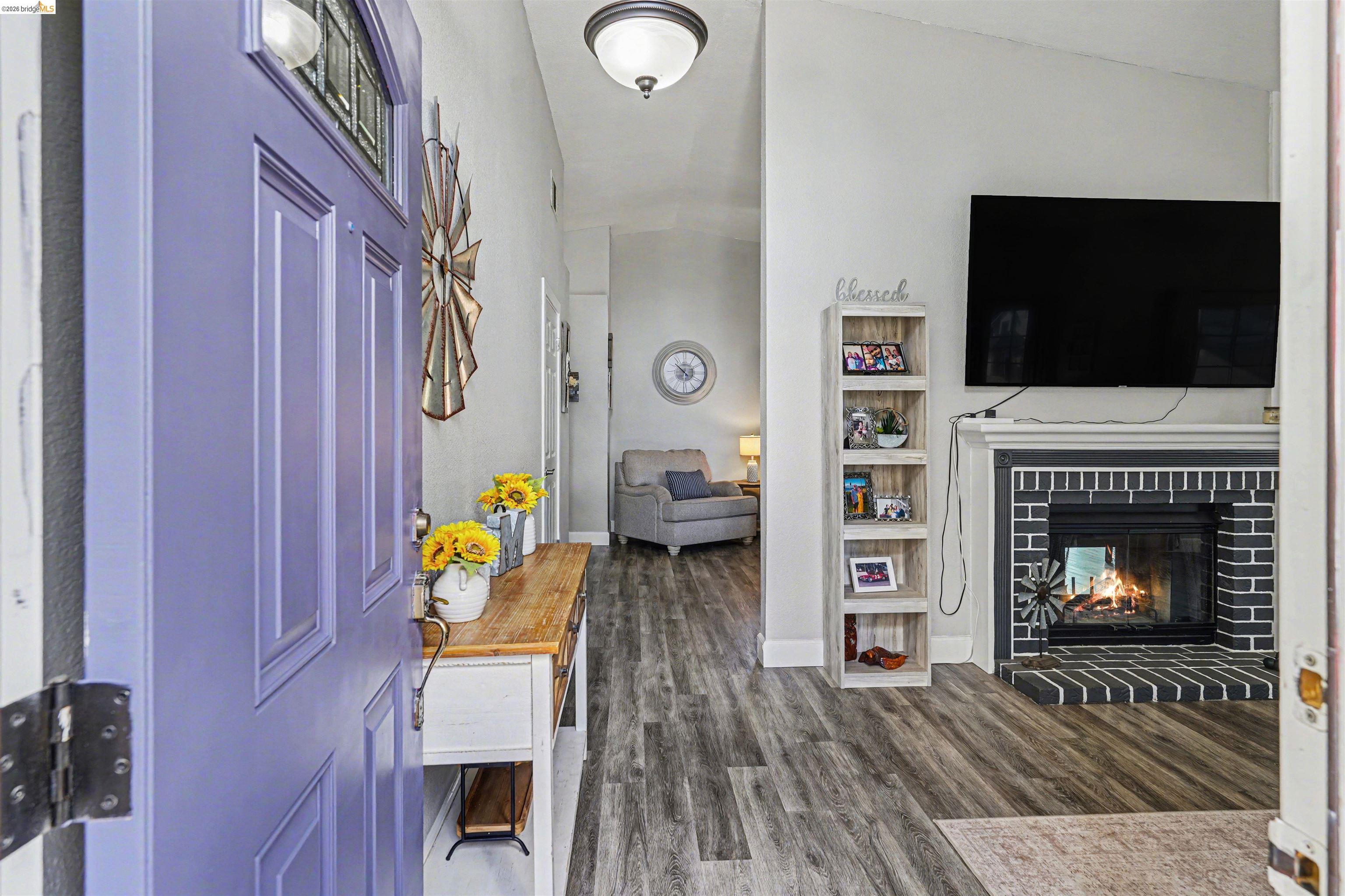 Detail Gallery Image 2 of 41 For 80 Mandeville Ct, Oakley,  CA 94561 - 3 Beds | 2 Baths