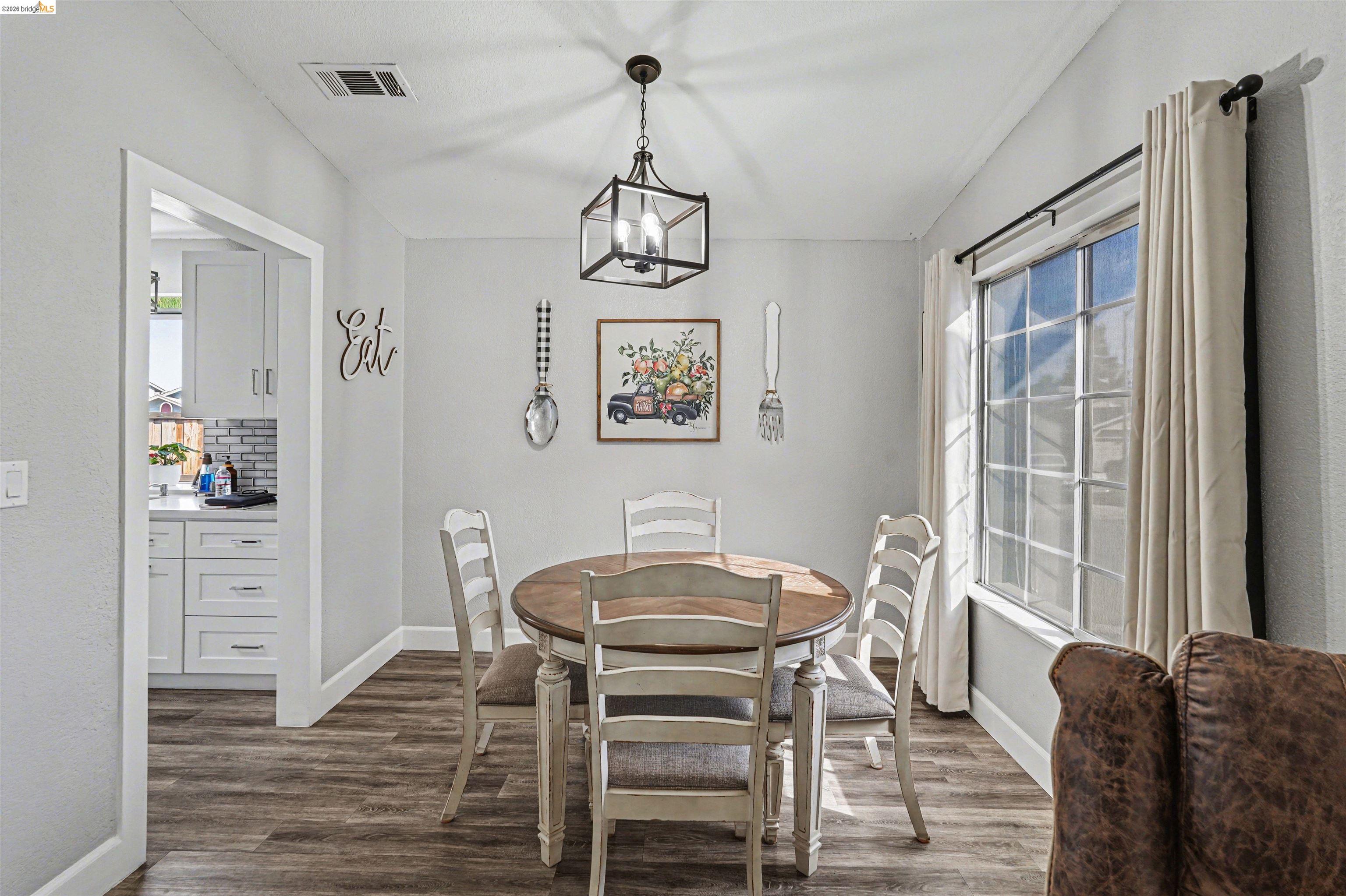 Detail Gallery Image 12 of 41 For 80 Mandeville Ct, Oakley,  CA 94561 - 3 Beds | 2 Baths