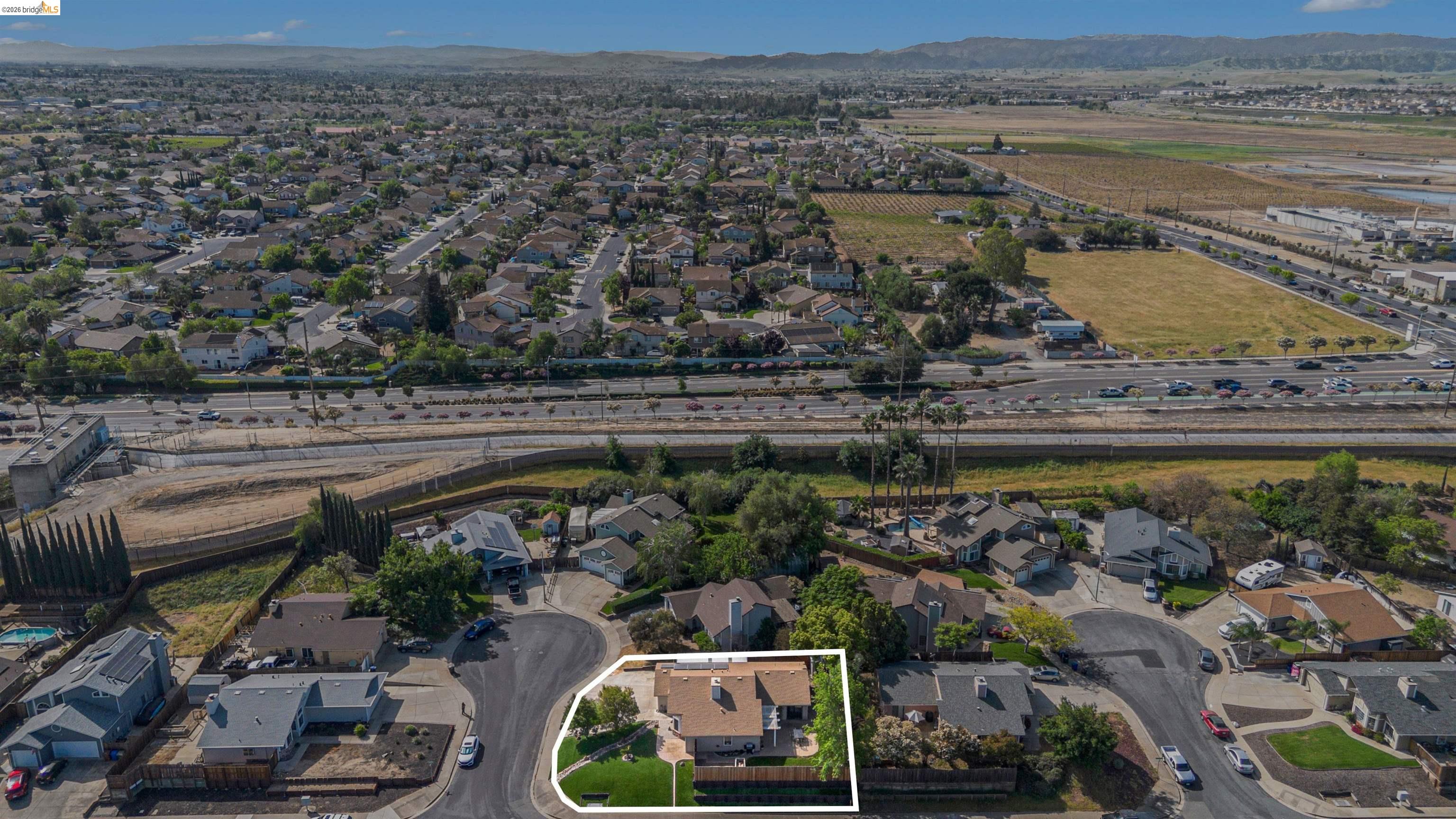 Detail Gallery Image 36 of 41 For 80 Mandeville Ct, Oakley,  CA 94561 - 3 Beds | 2 Baths