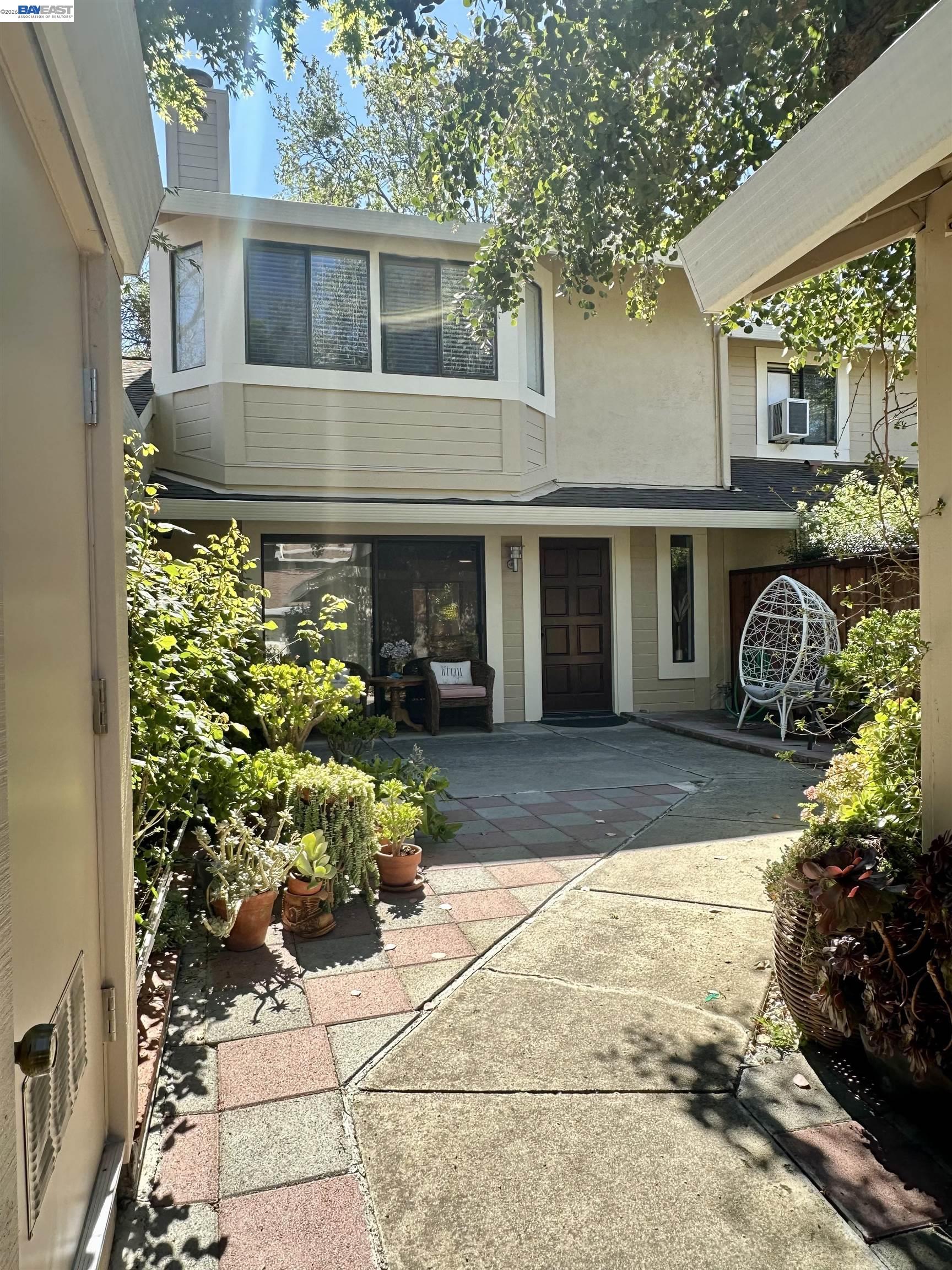 Photo #2: 41128085 Listing: Photo #2