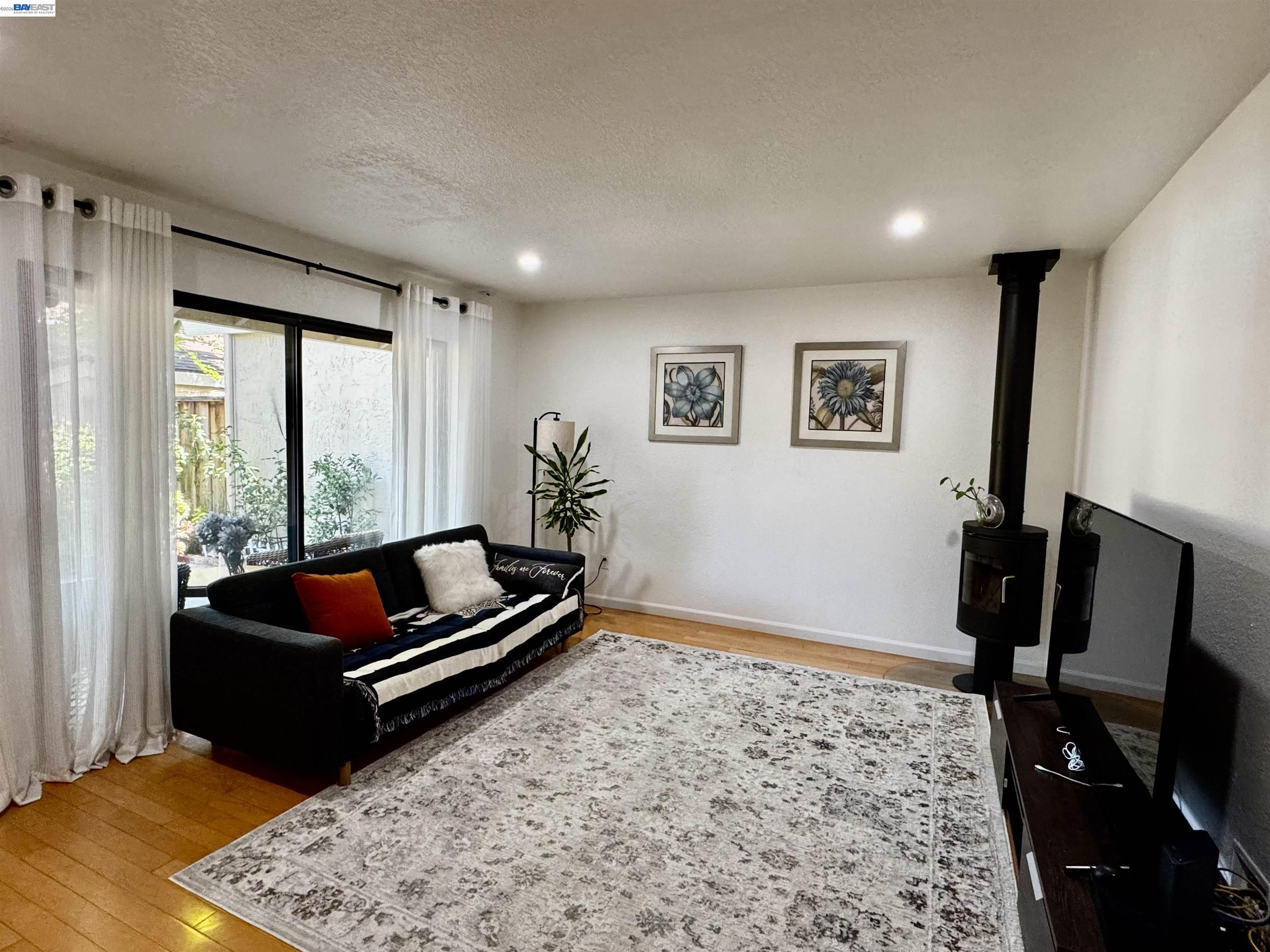 Photo #11: 41128085 Listing: Photo #11